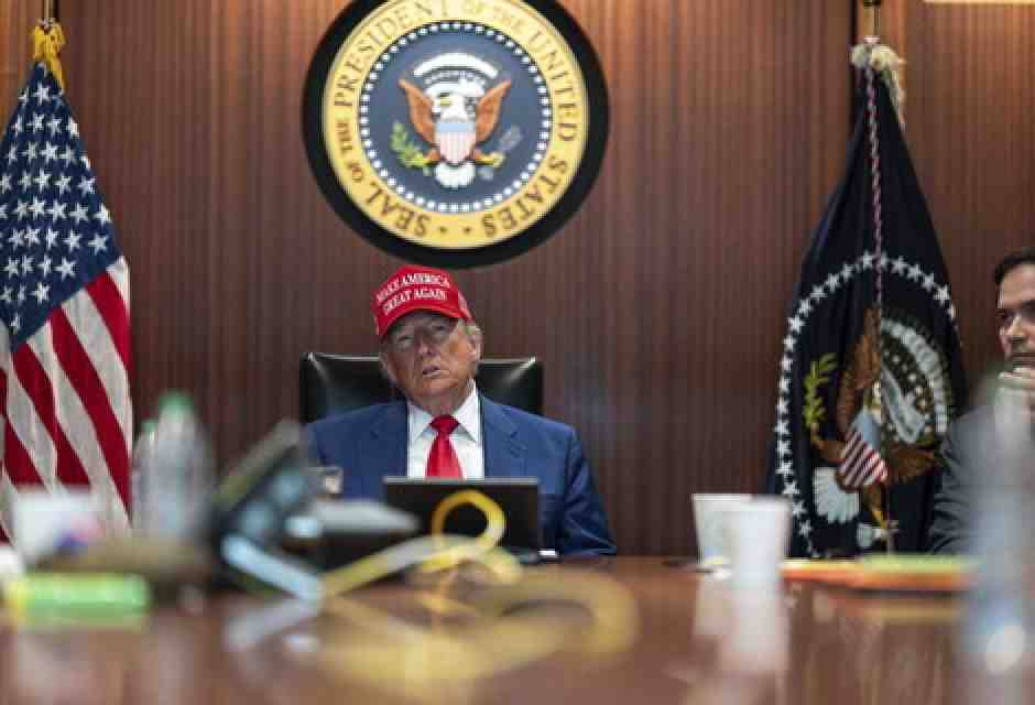 Perché Trump ha bombardato l’Iran? Ogni giorno una risposta diversa