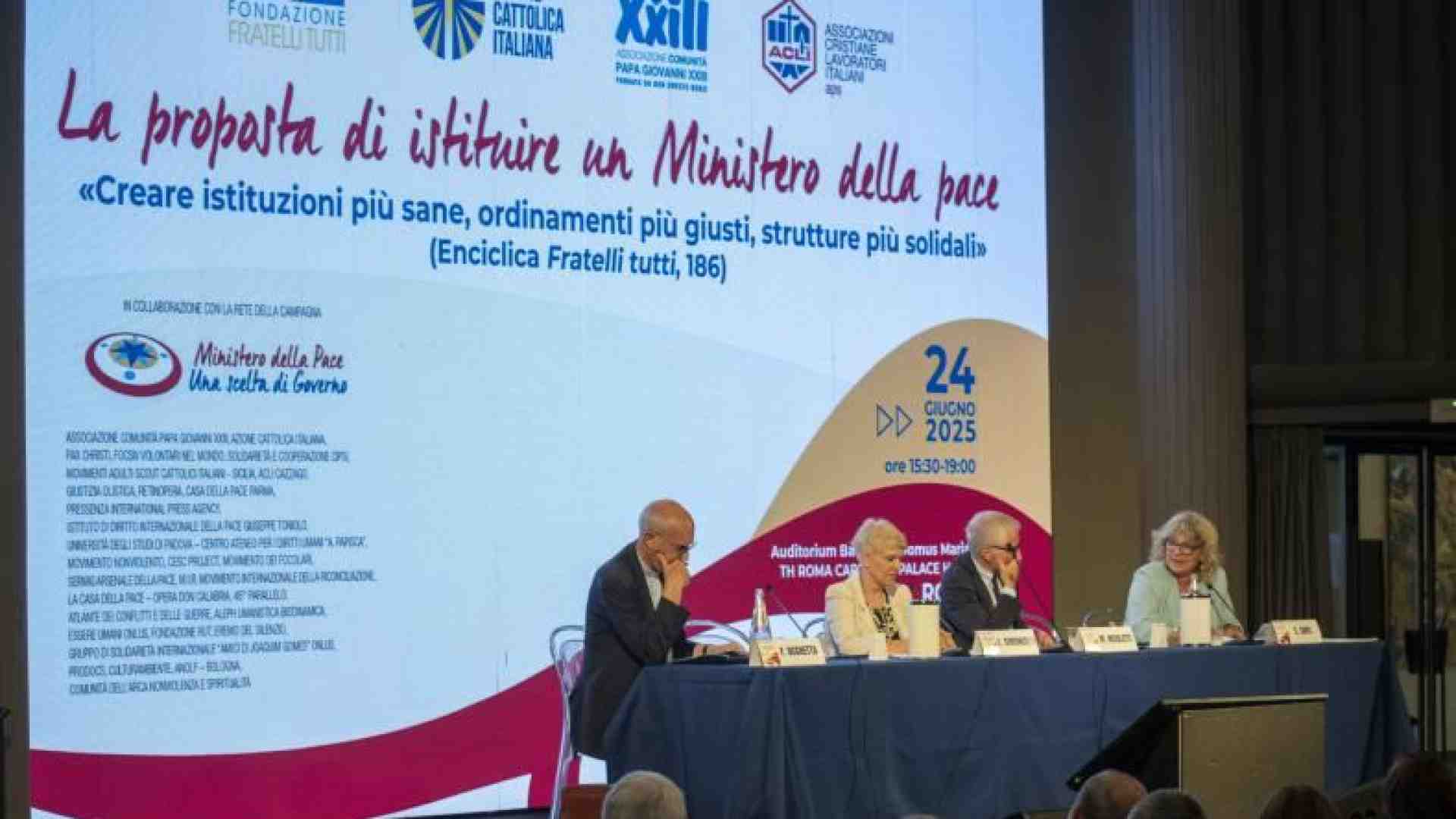 Immagine di L'Europa si riarma, un coro di voci cattoliche vuole un ministero per la Pace
