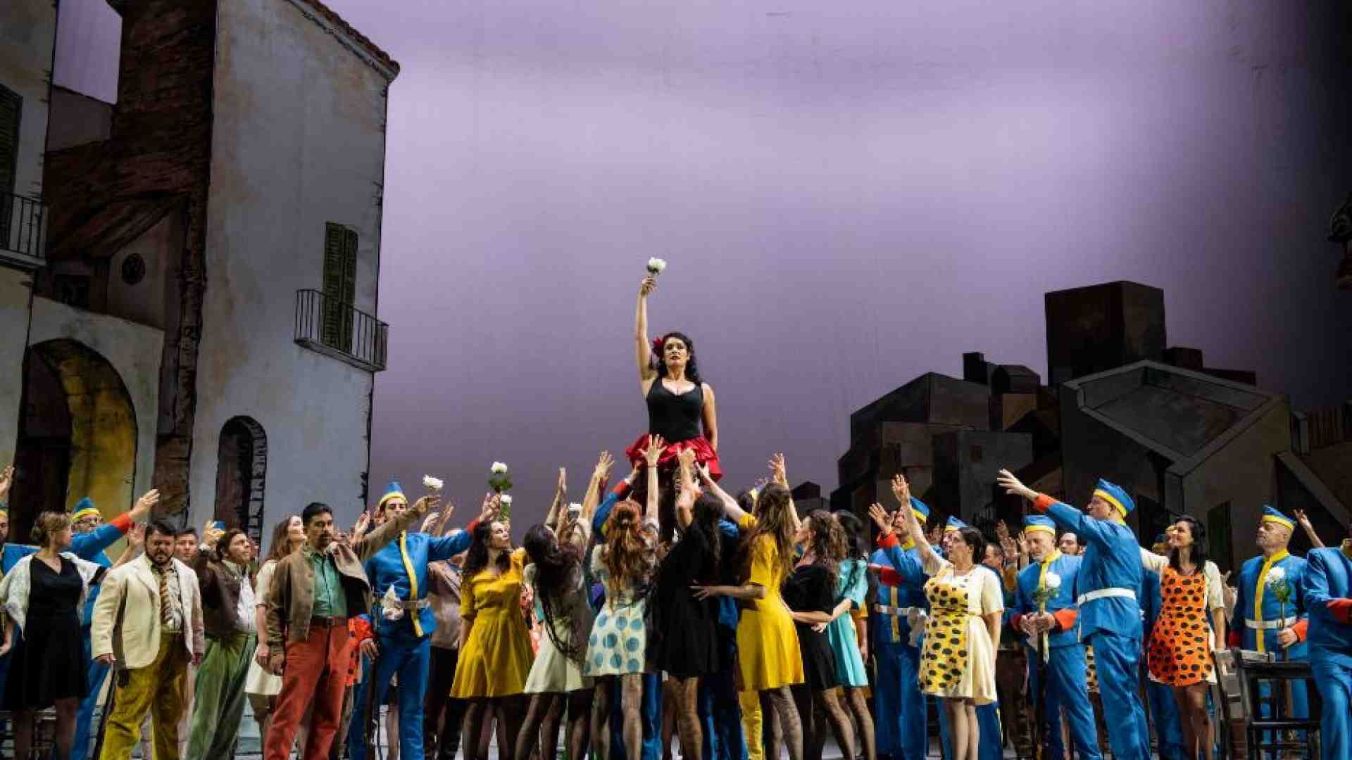 Immagine di L’Opera di Roma celebra i 150 anni di “Carmen” con le scene-quadro di Guttuso