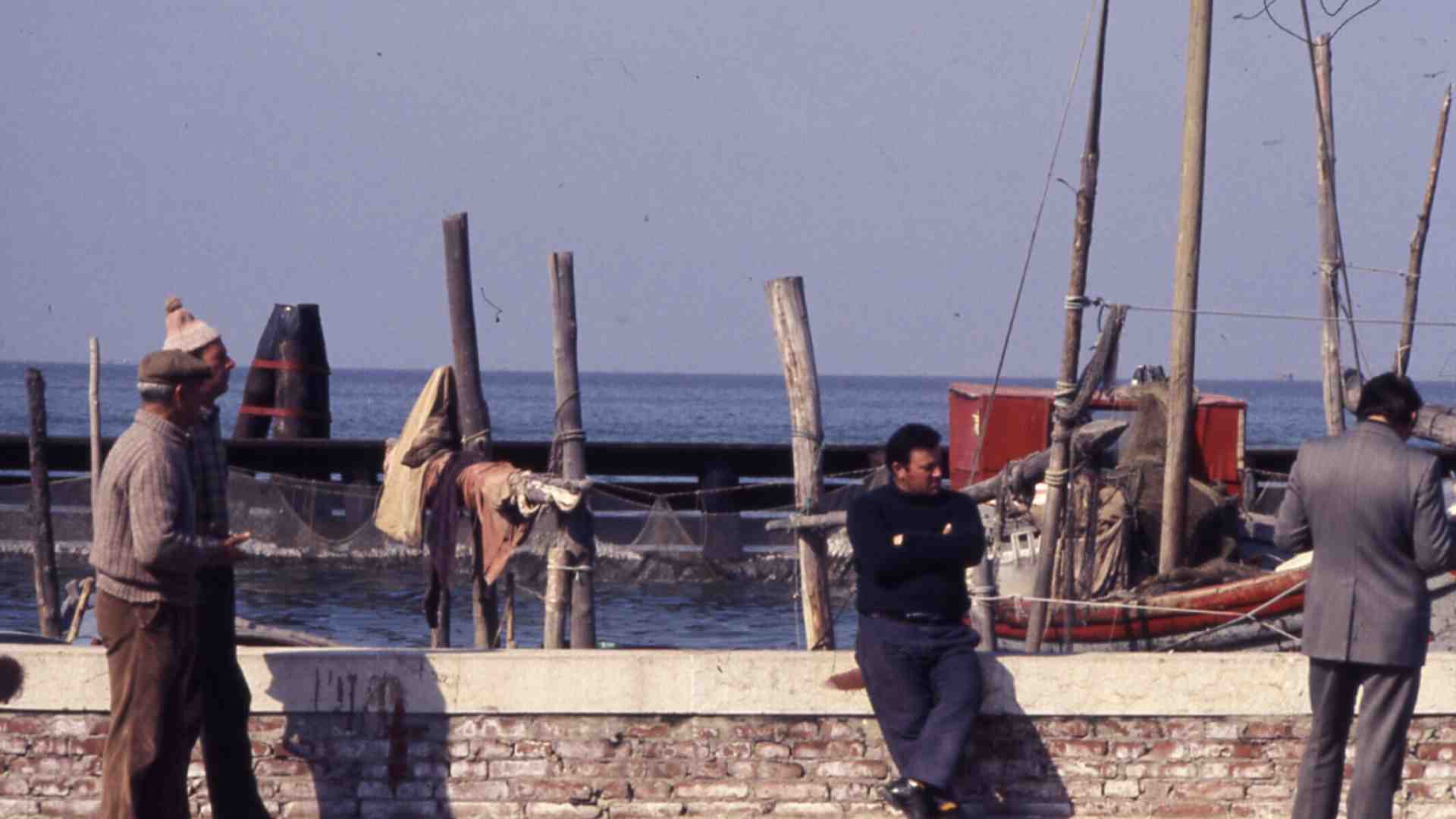 Immagine di Tra pro Bezos e anti Bezos, la terza via: Pellestrina
