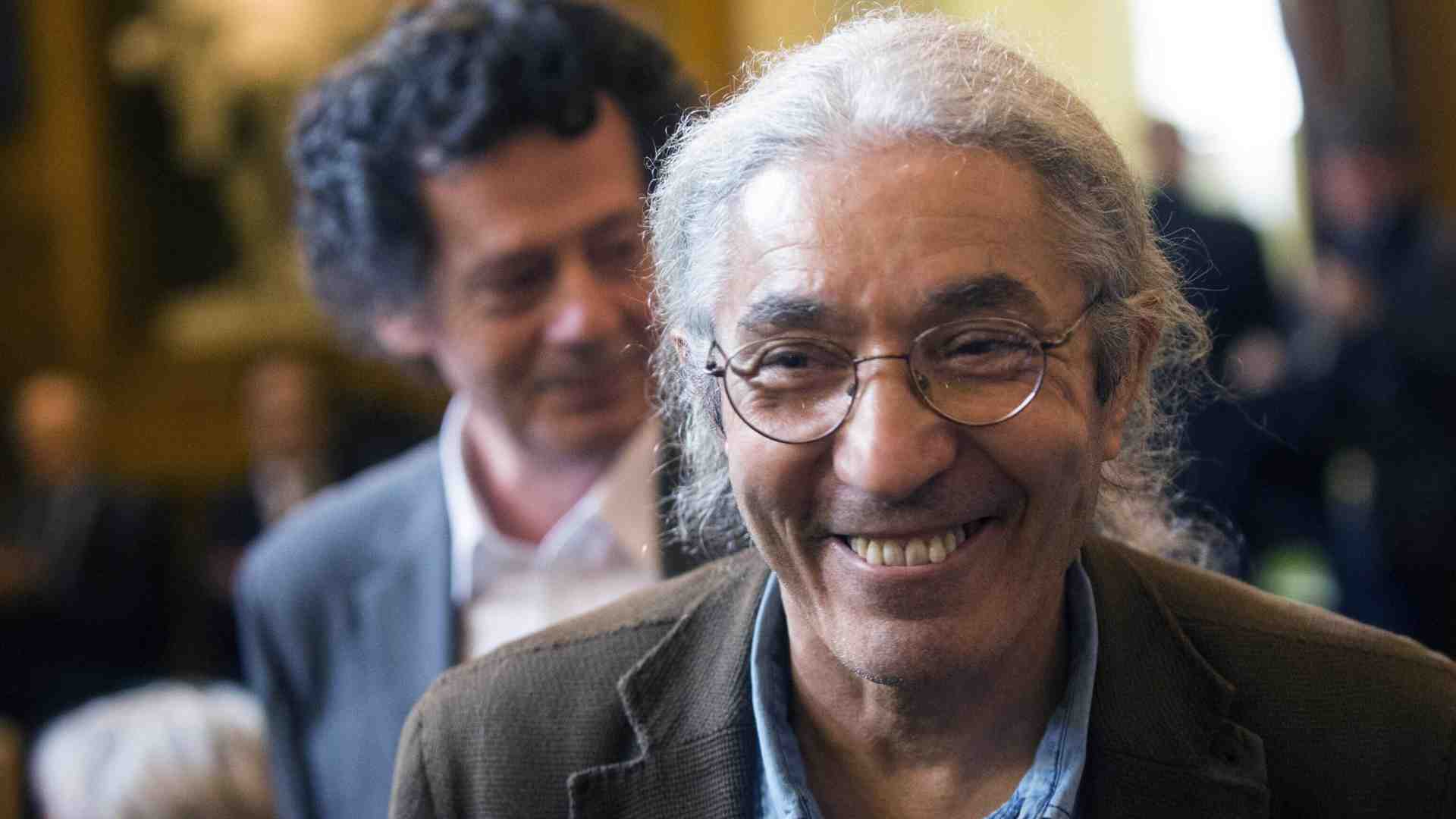 Immagine di Sansal condannato a cinque anni: un verdetto che apre la strada alla grazia