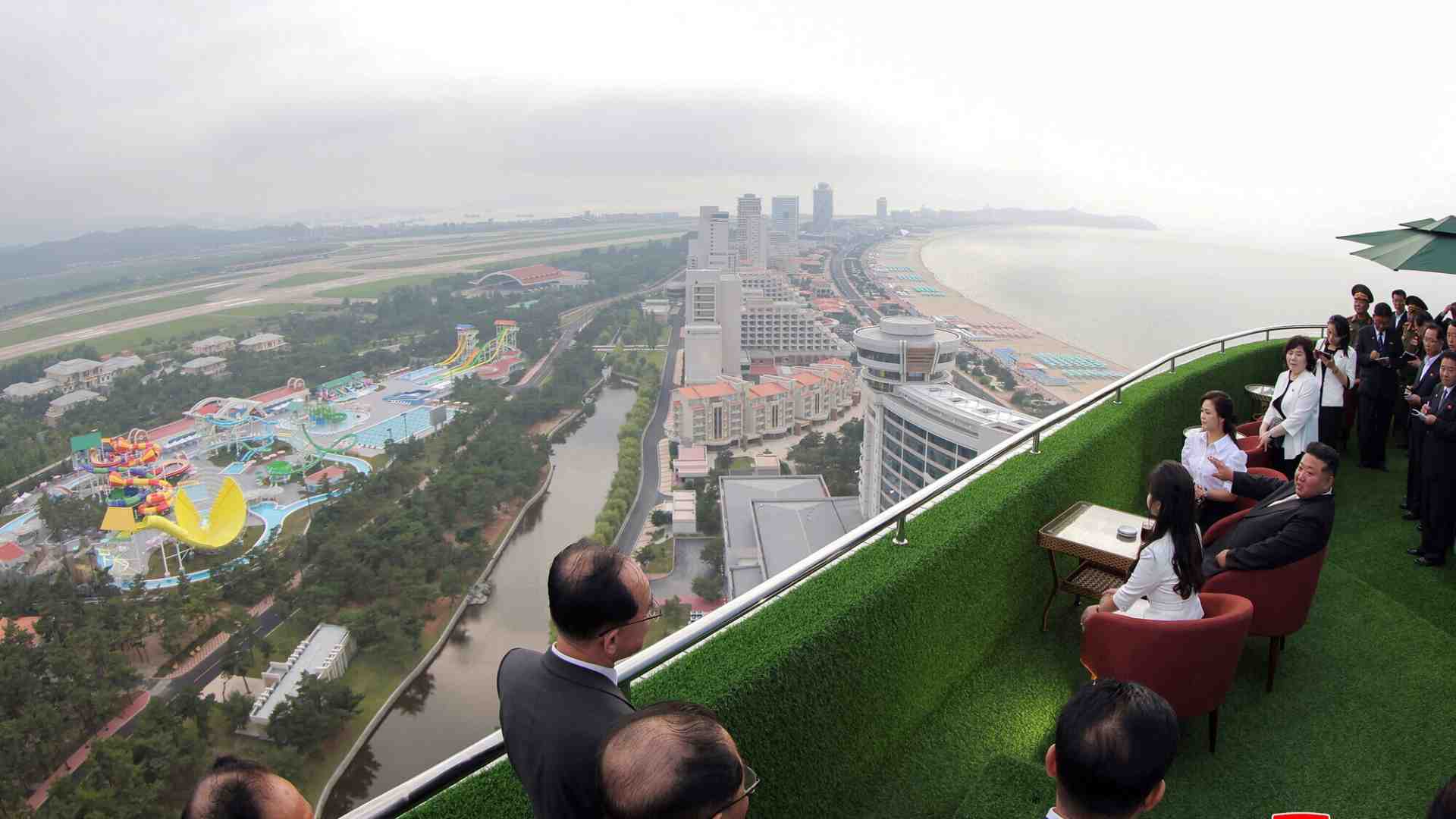 Immagine di Il Salento di Kim Jong Un: vacanze senza overtourism e senza diritti umani
