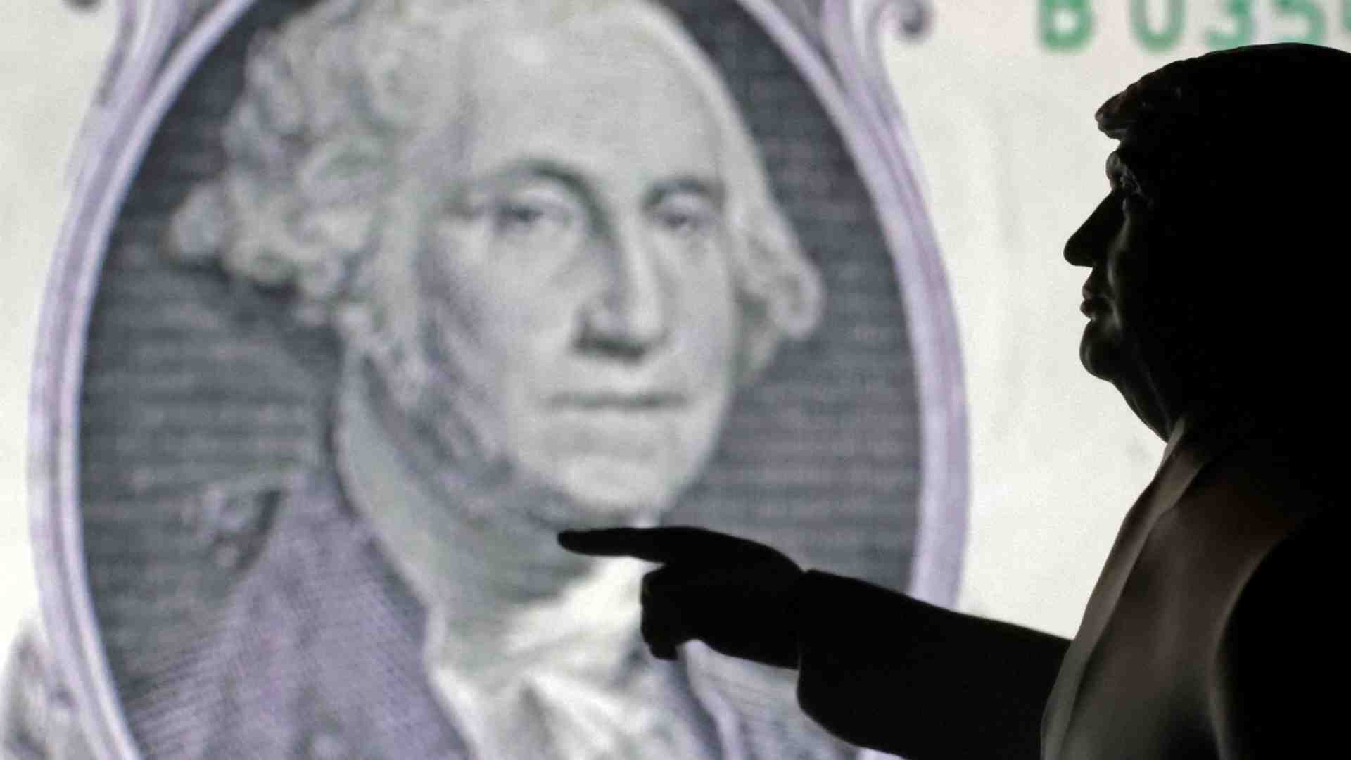 Immagine di Il dollaro è sempre più debole: chi ci guadagna e chi ci perde
