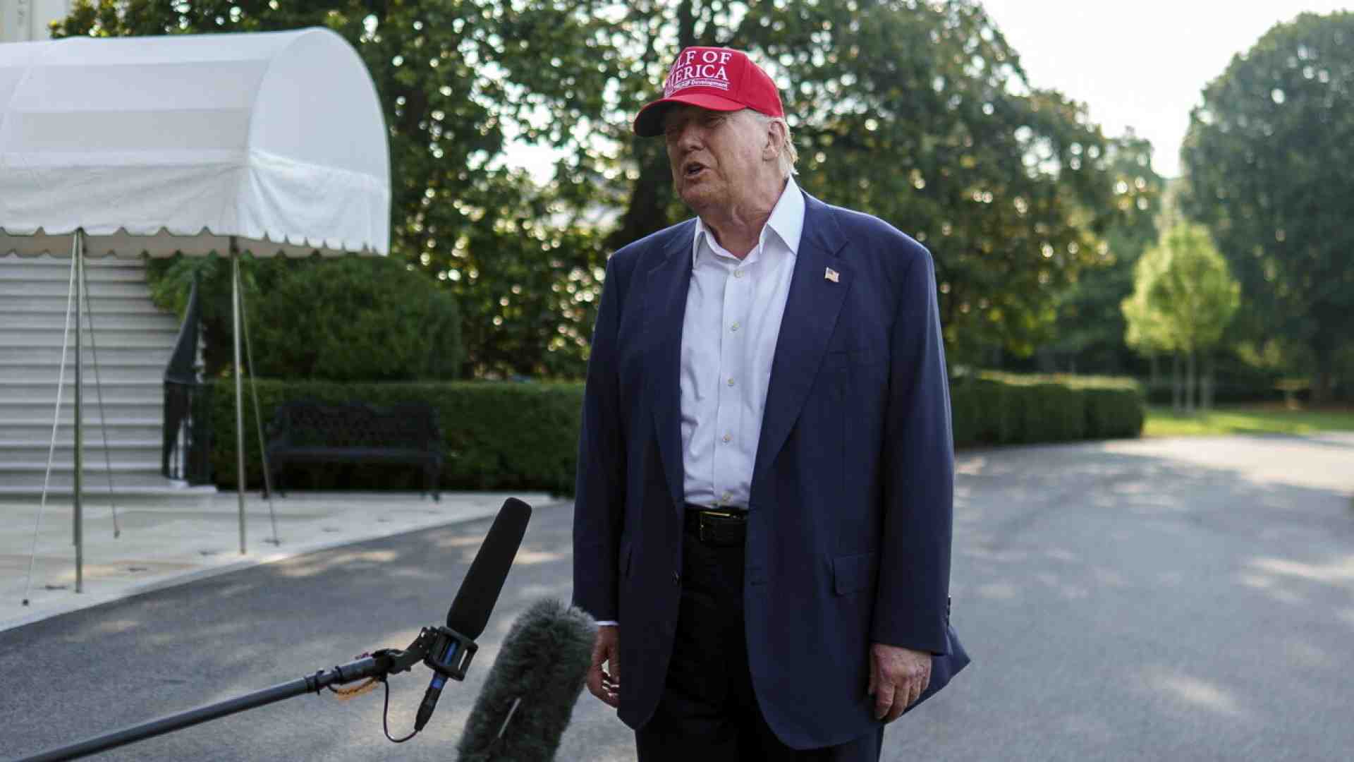 Immagine di Dollaro debole e aumento del deficit pubblico il prezzo da pagare per l'America First di Trump