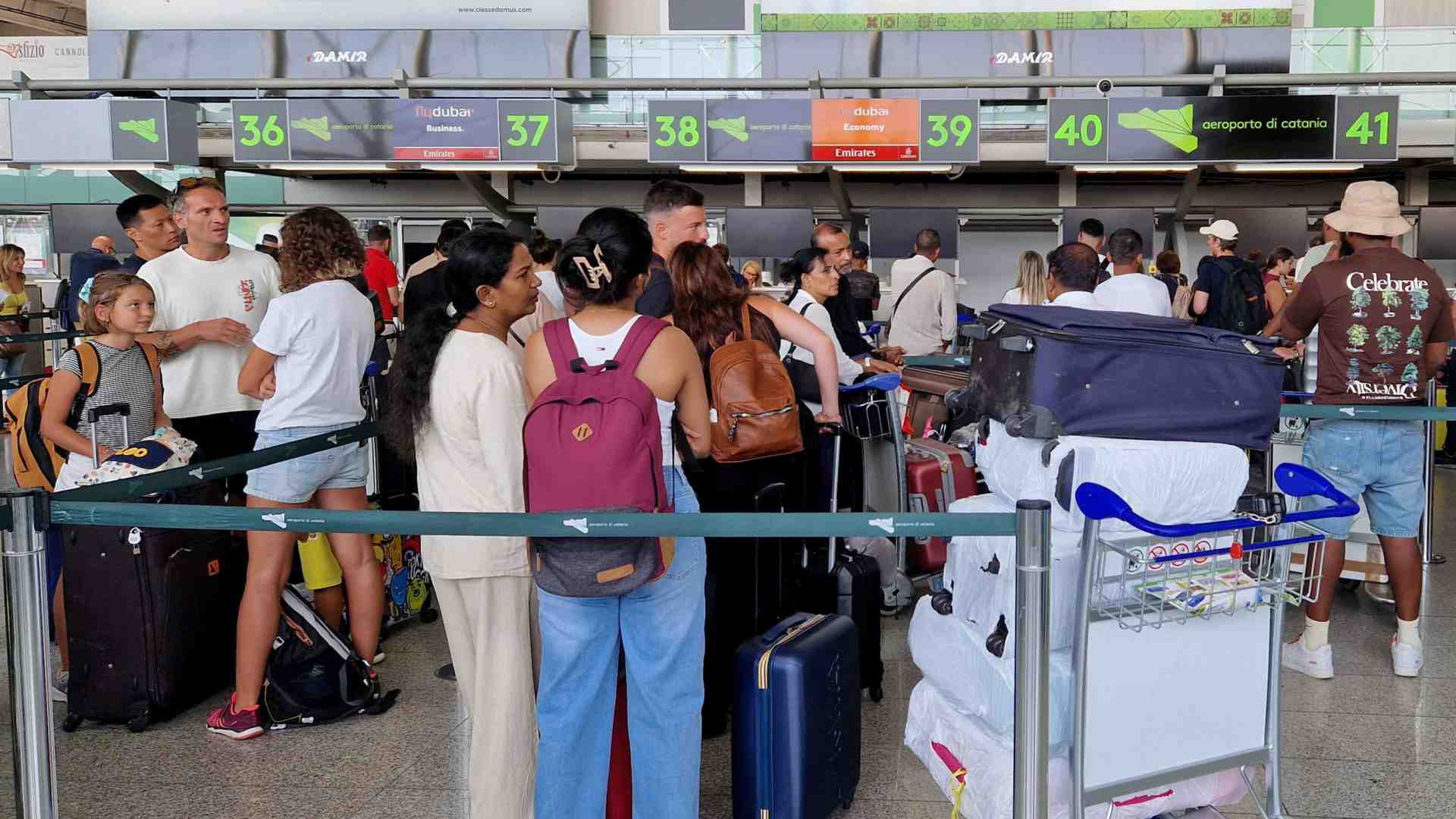 Immagine di Caro voli da e per Sicilia e Sardegna: l'Agcm avvia confronto con Ue