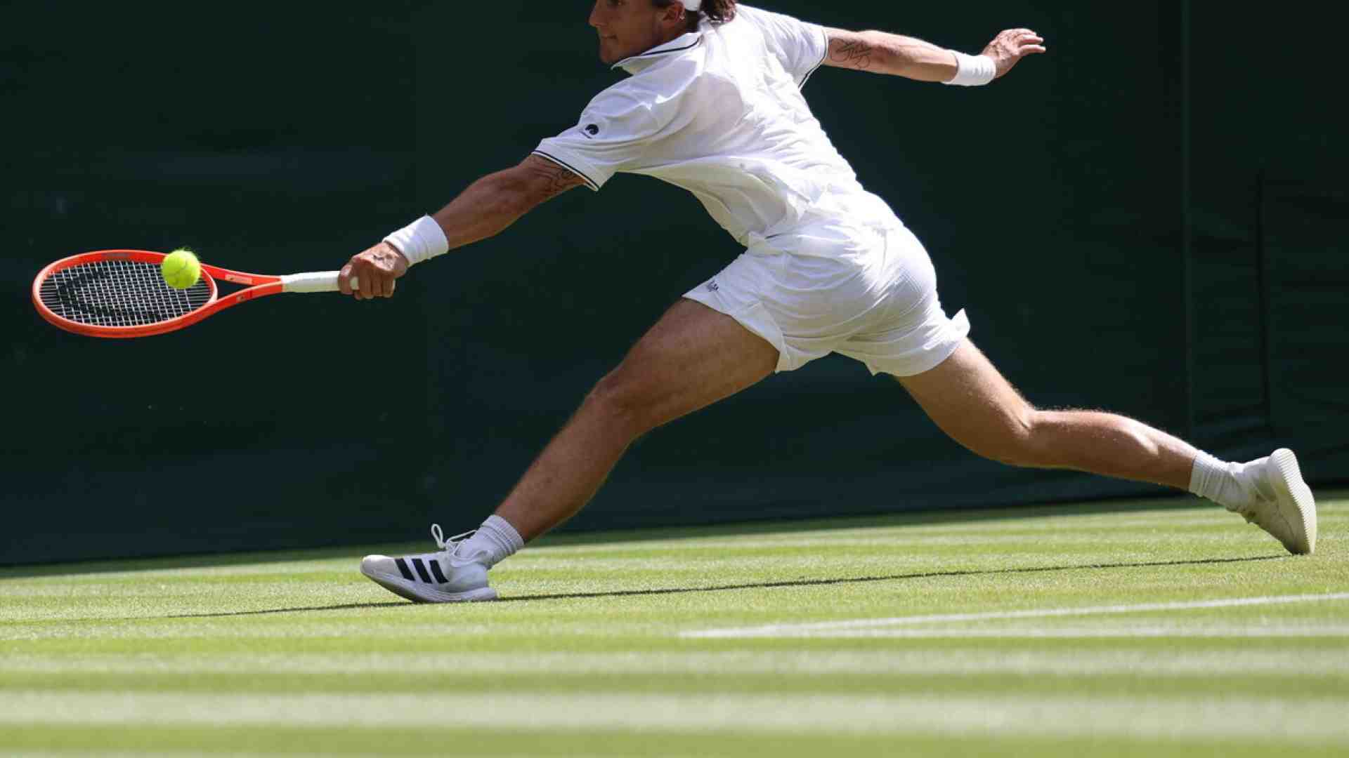 Immagine di Il tennis creativo (ed efficace) di Mattia Bellucci