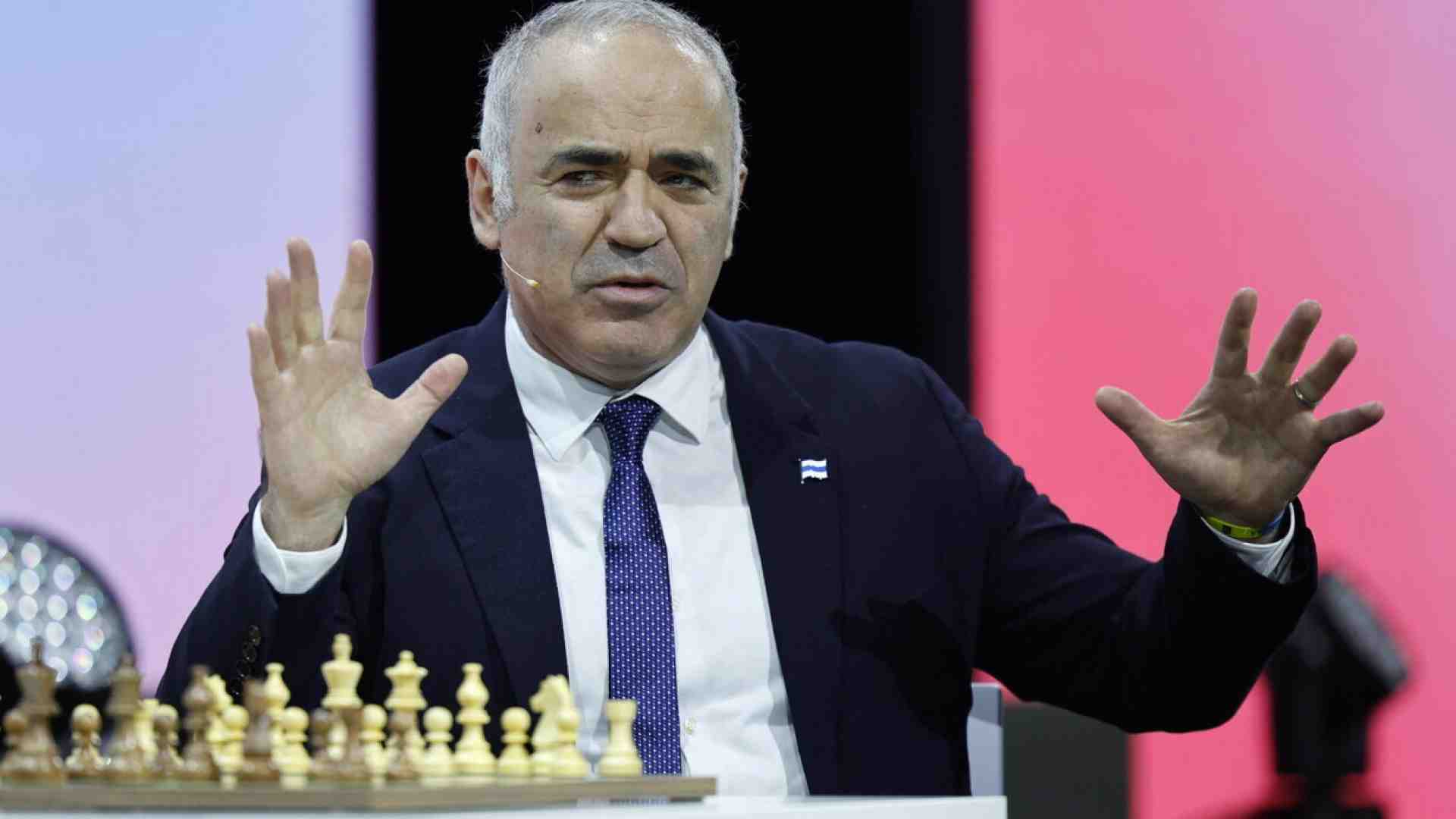 Immagine di Quello che dovrebbe vedere Carlsen dalla sua Sant’Elena