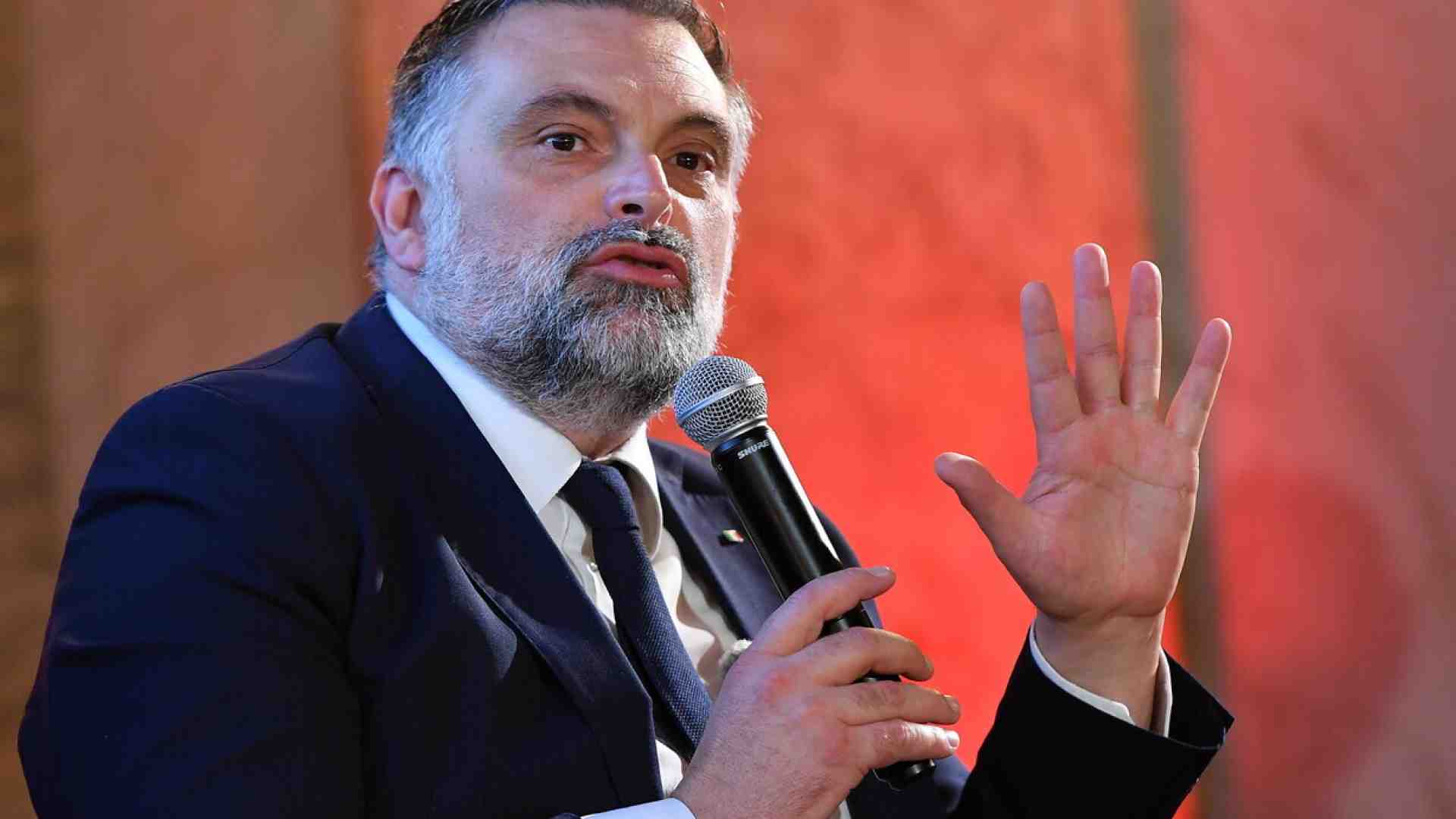 Immagine di De Carlo (FdI): “I dazi al 10%? Sono sopportabili, ma Trump sbaglia. Il Mercosur? Può essere un'opportunità”