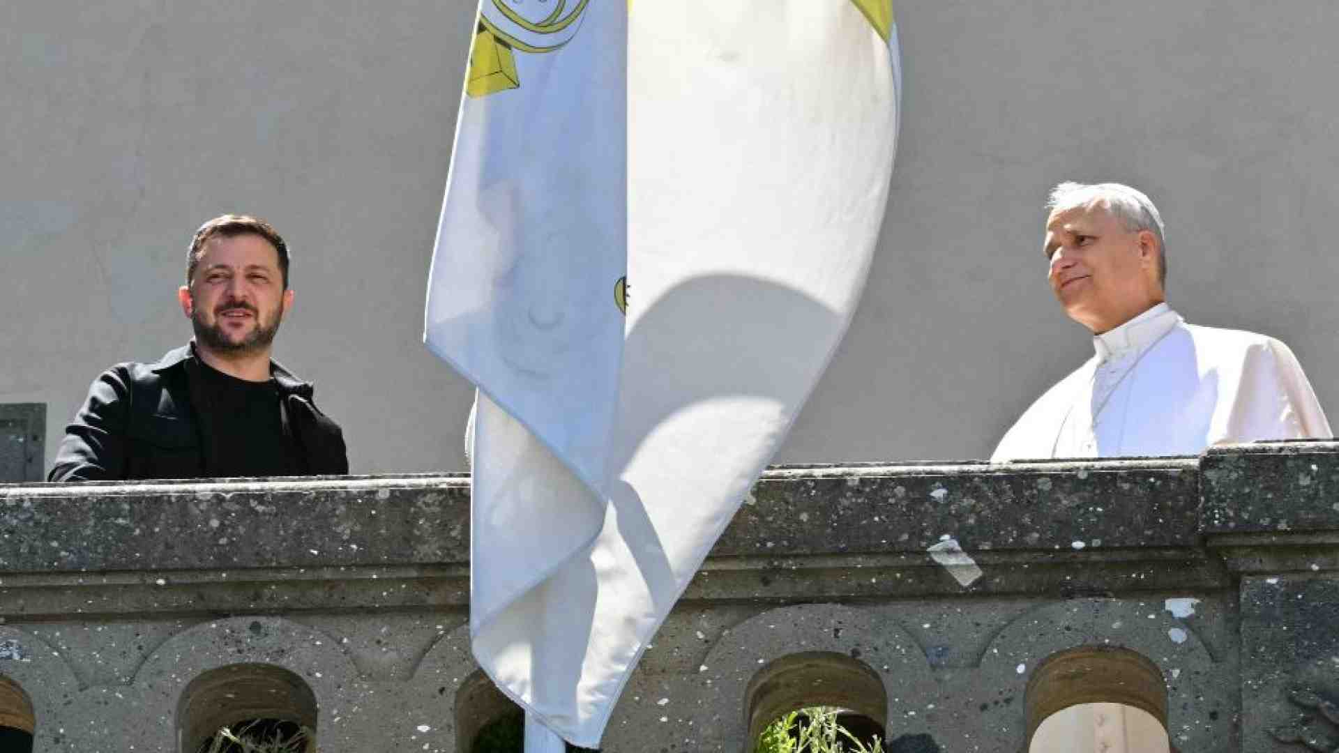 Immagine di Il Papa incontra Zelensky: il Vaticano pronto ai colloqui fra Mosca e Kiev