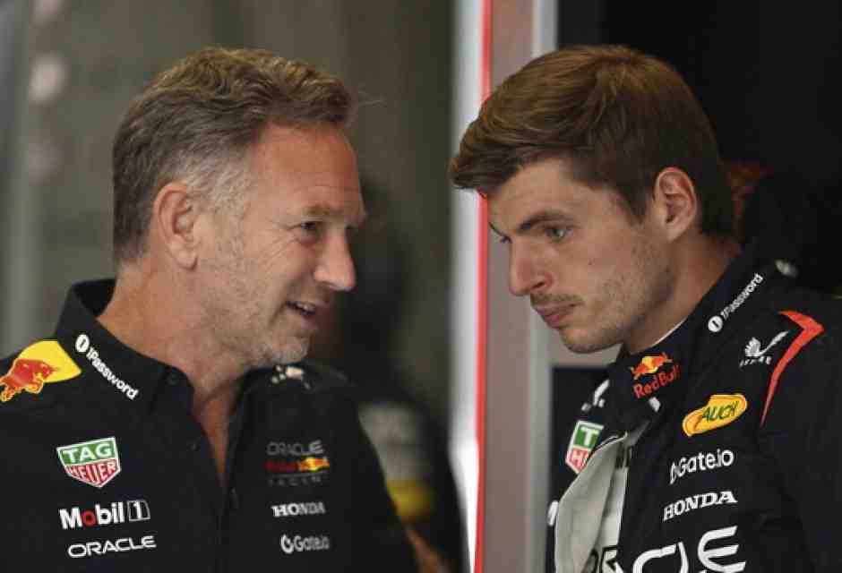 Christian Horner con Max Verstappen (foto Ap, via LaPresse)
