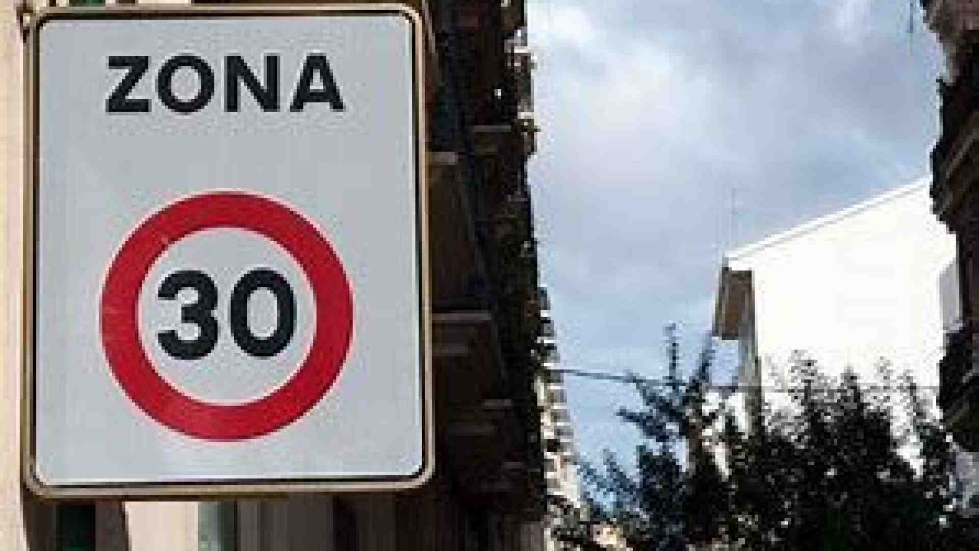 Immagine di I limiti di velocità? La differenza la fa la strada, non i cartelli