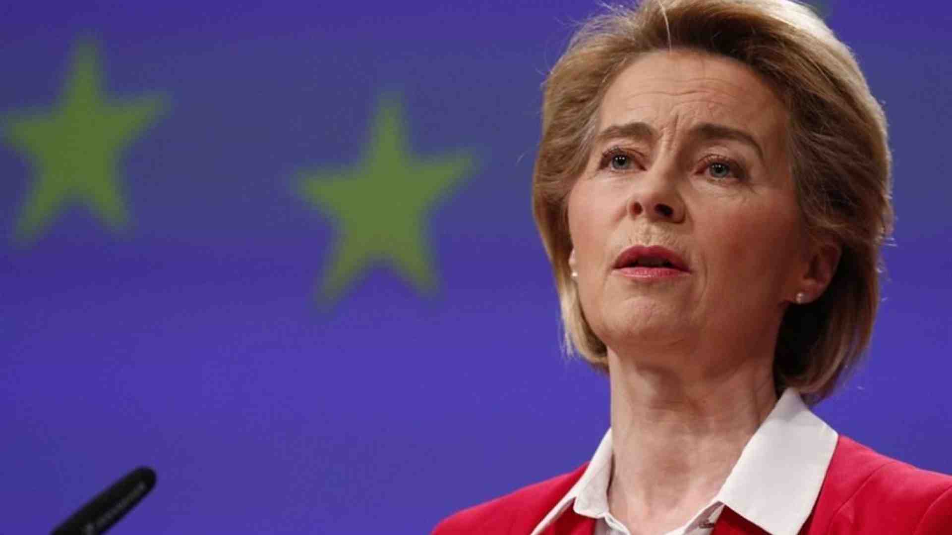 Immagine di È stata bocciata la sfiducia a Von der Leyen. Perché si votava