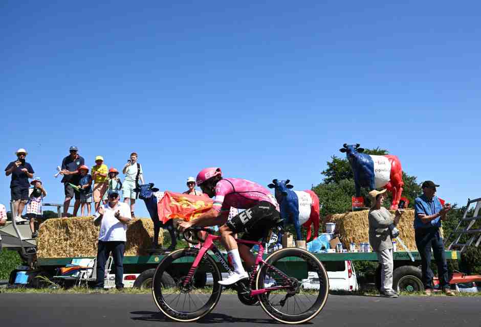 Ben Healy solo al comando durante la 6a tappa del Tour de France 2025 (foto Getty Images)