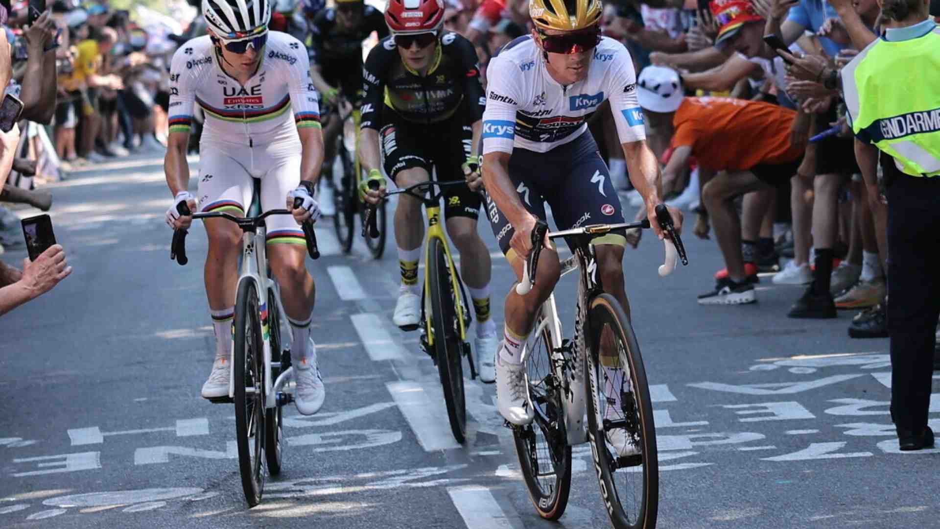 Immagine di Conferme e promesse al Tour de France. A Mûr-de-Bretagne vince Tadej Pogacar