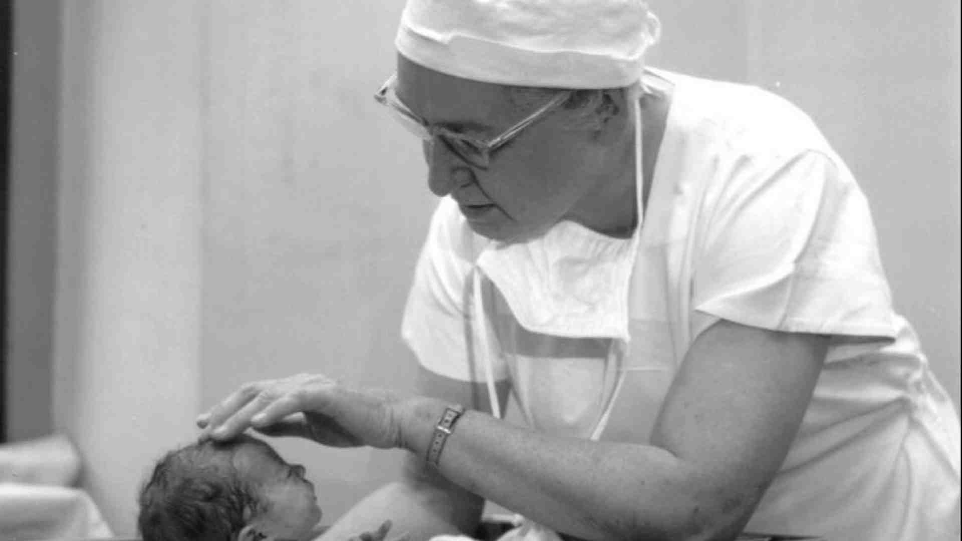 Immagine di Virginia Apgar, la pediatra che continua a salvare neonati col suo “Indice”