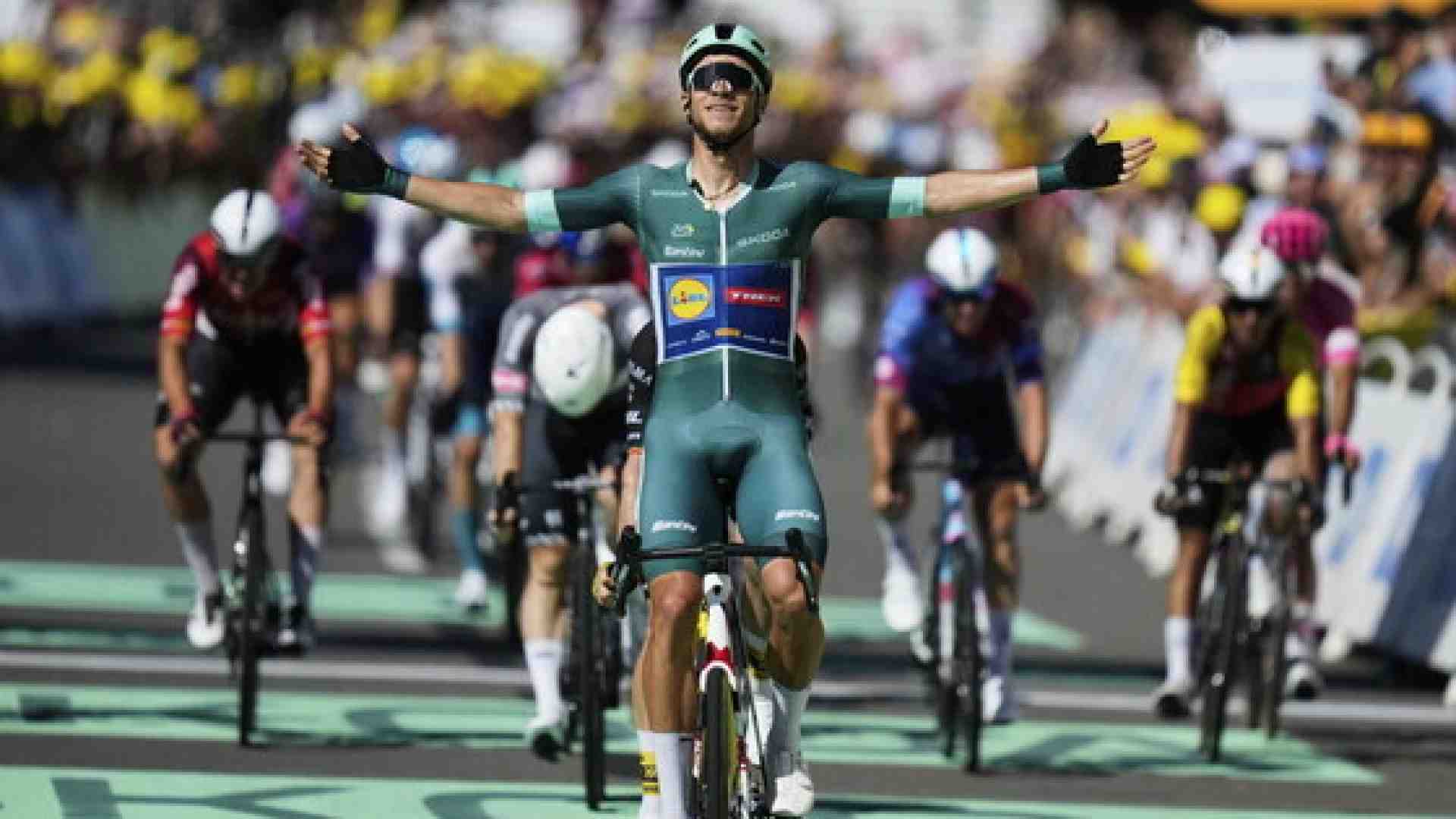 Immagine di Al Tour de France, Jonathan Milan ha dilatato il tempo della volata