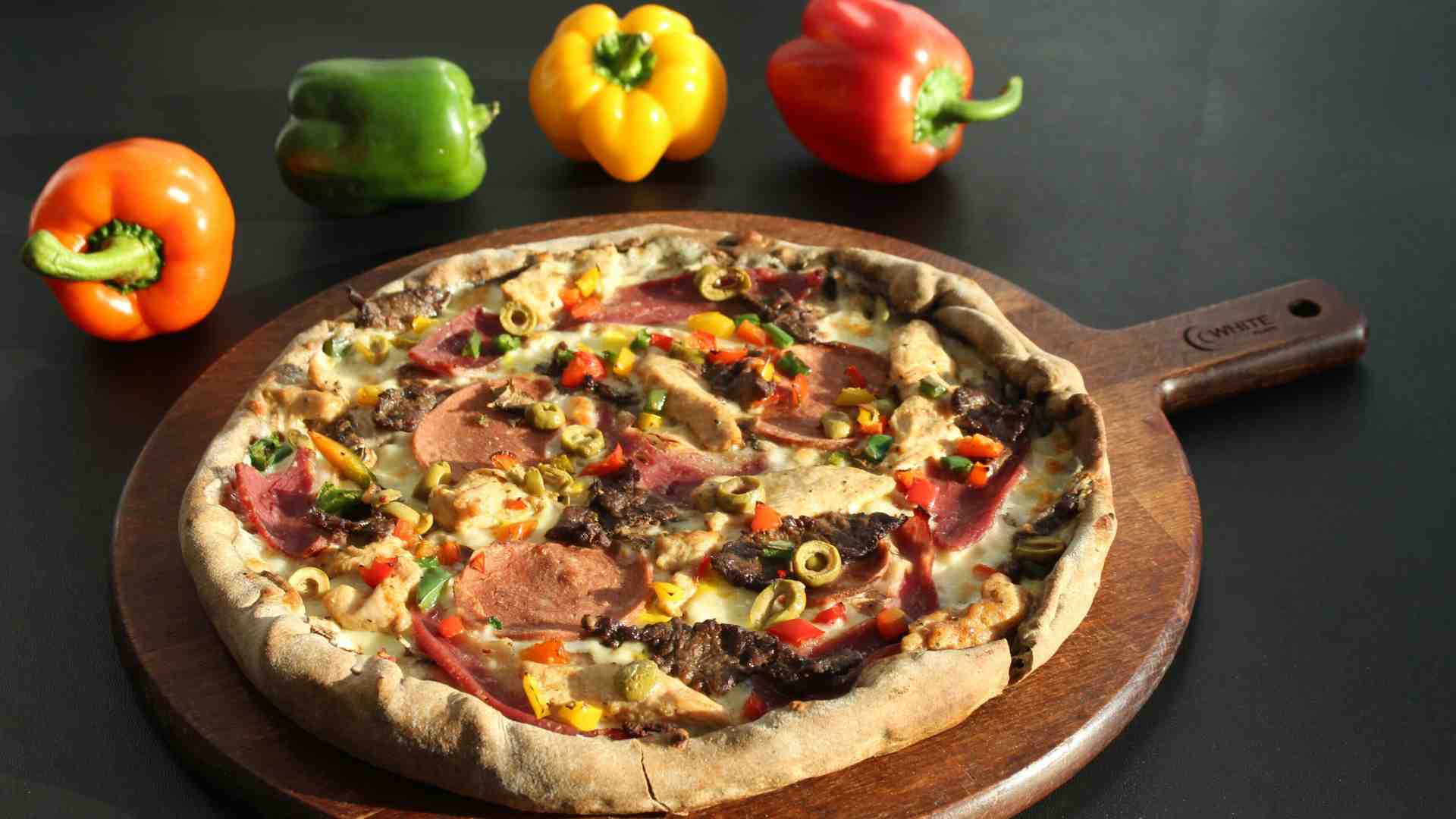 Immagine di Invettiva ragionata contro la ripugnante bulimia della parola "gourmet"