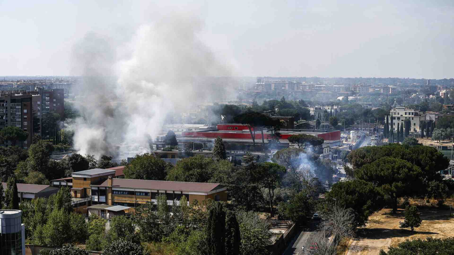 Immagine di Tabula rasa Roma: una città da distruggere e da far rinascere