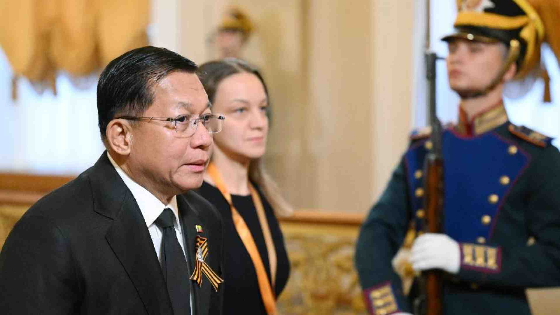 Immagine di Trump impone i dazi al Myanmar e i golpisti ringraziano: «Ci ha riconosciuti»