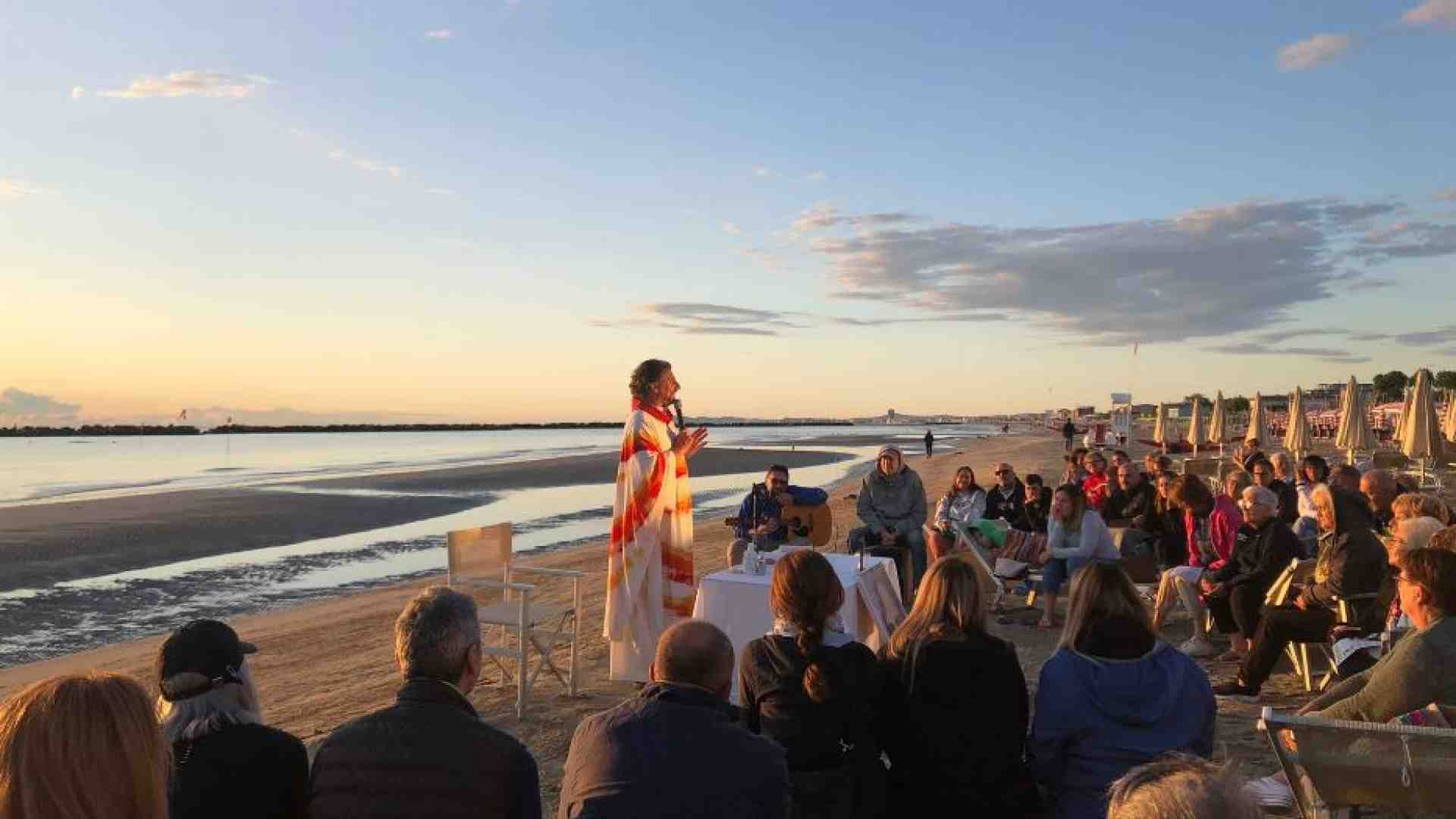 Immagine di Come funziona la “pastorale sotto l'ombrellone” della Riviera romagnola