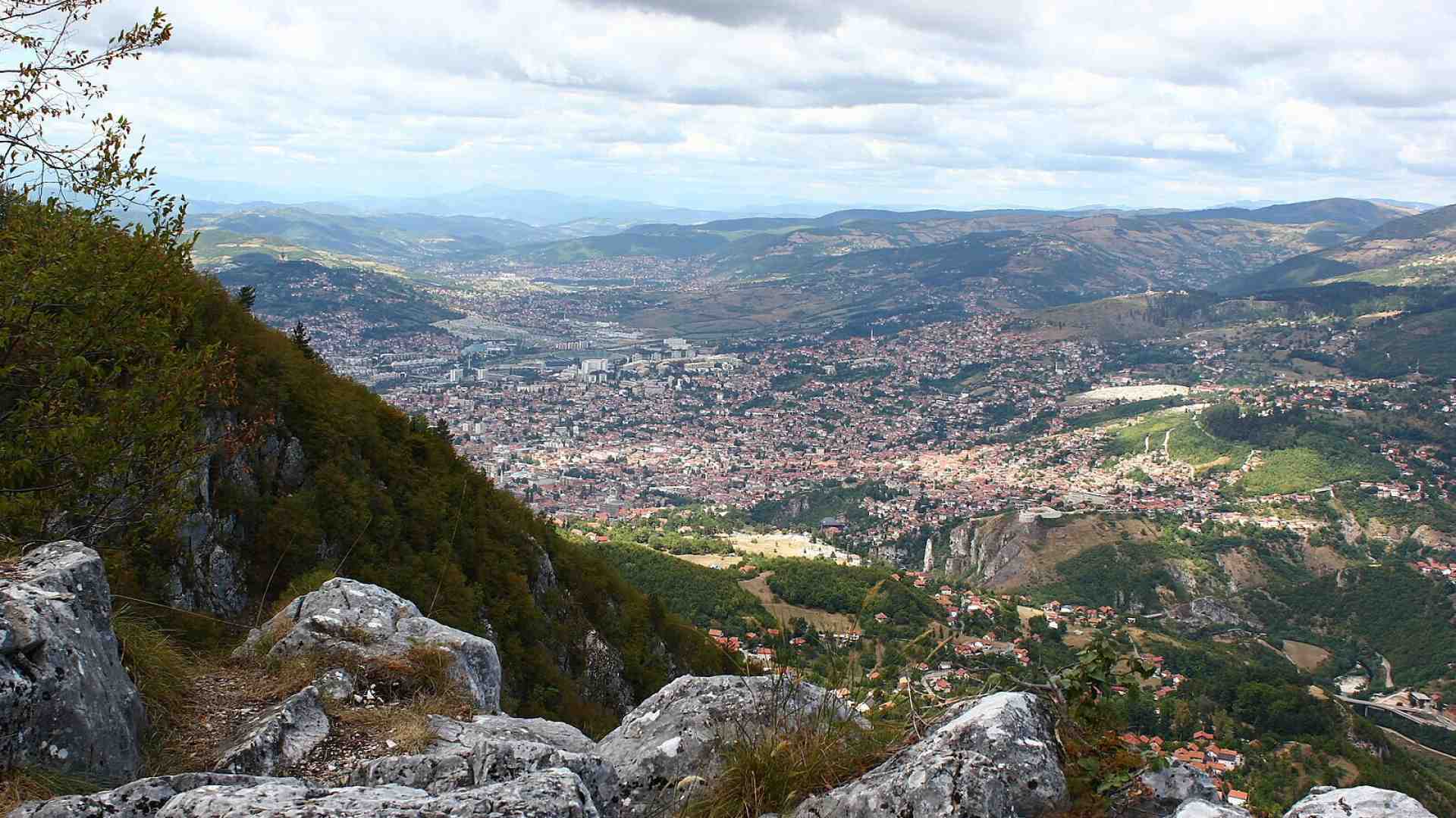 Immagine di Gita al monte Trebevic, da dove il lupo sparava all’agnello, a Sarajevo