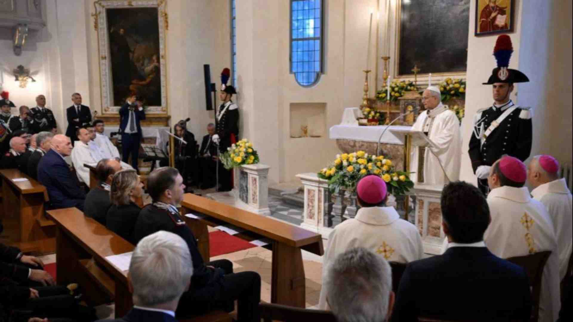 Immagine di Il Papa ai carabinieri: rispondete al crimine con la legge e l'onestà