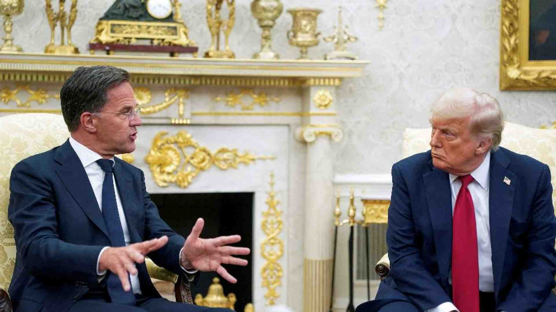 Immagine di Le armi a Kiev, il penultimatum a Putin: Trump prende tempo sulla guerra