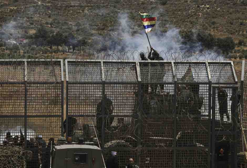 Israele colpisce Damasco