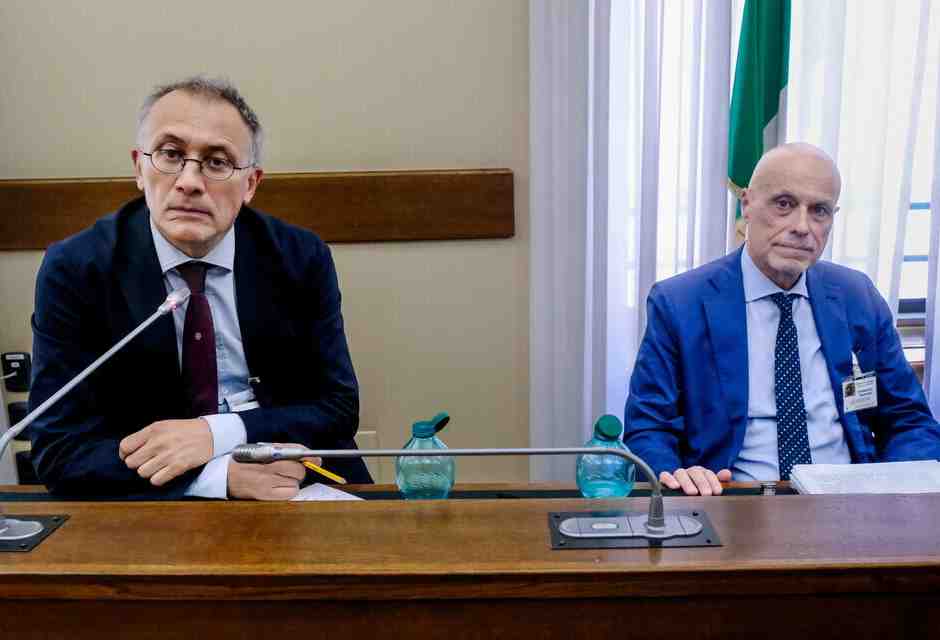 Il pm Paolo Storari e il procuratore di Milano Marcello Viola (foto LaPresse)