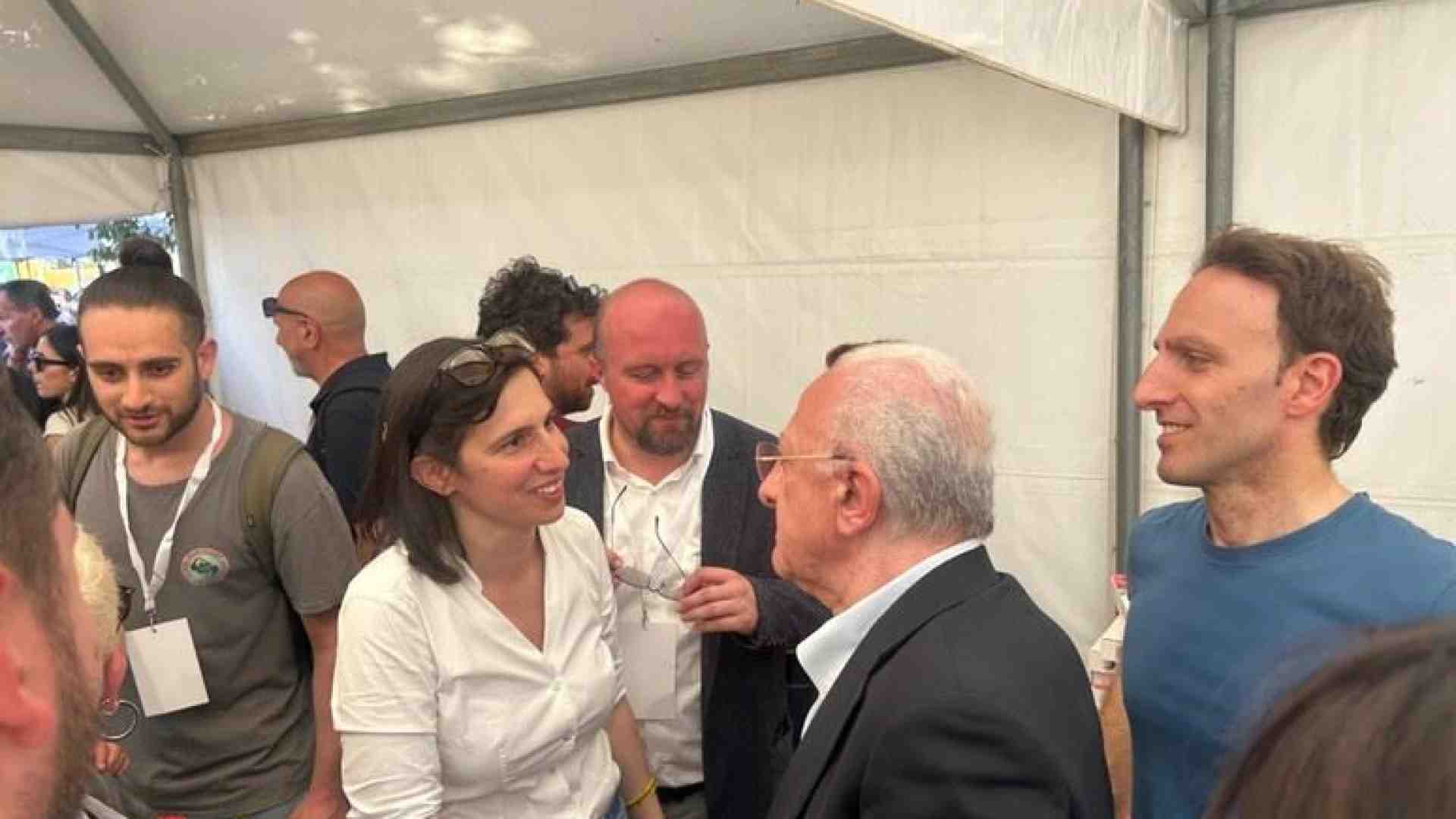 Immagine di Schlein vede De Luca, si sblocca Fico candidato in Campania