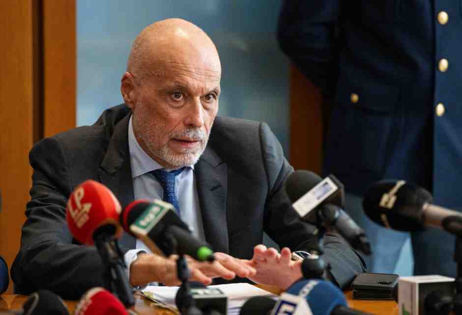 Il procuratore di Milano, Marcello Viola (foto Ansa)