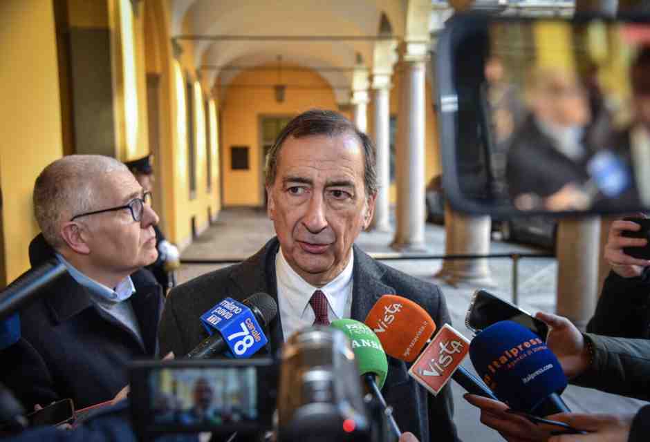 Anche il sindaco di Milano Beppe Sala è indagato nell'inchiesta sull'urbanistica. L'assessore Tancredi: "Pronto a dimettermi"
