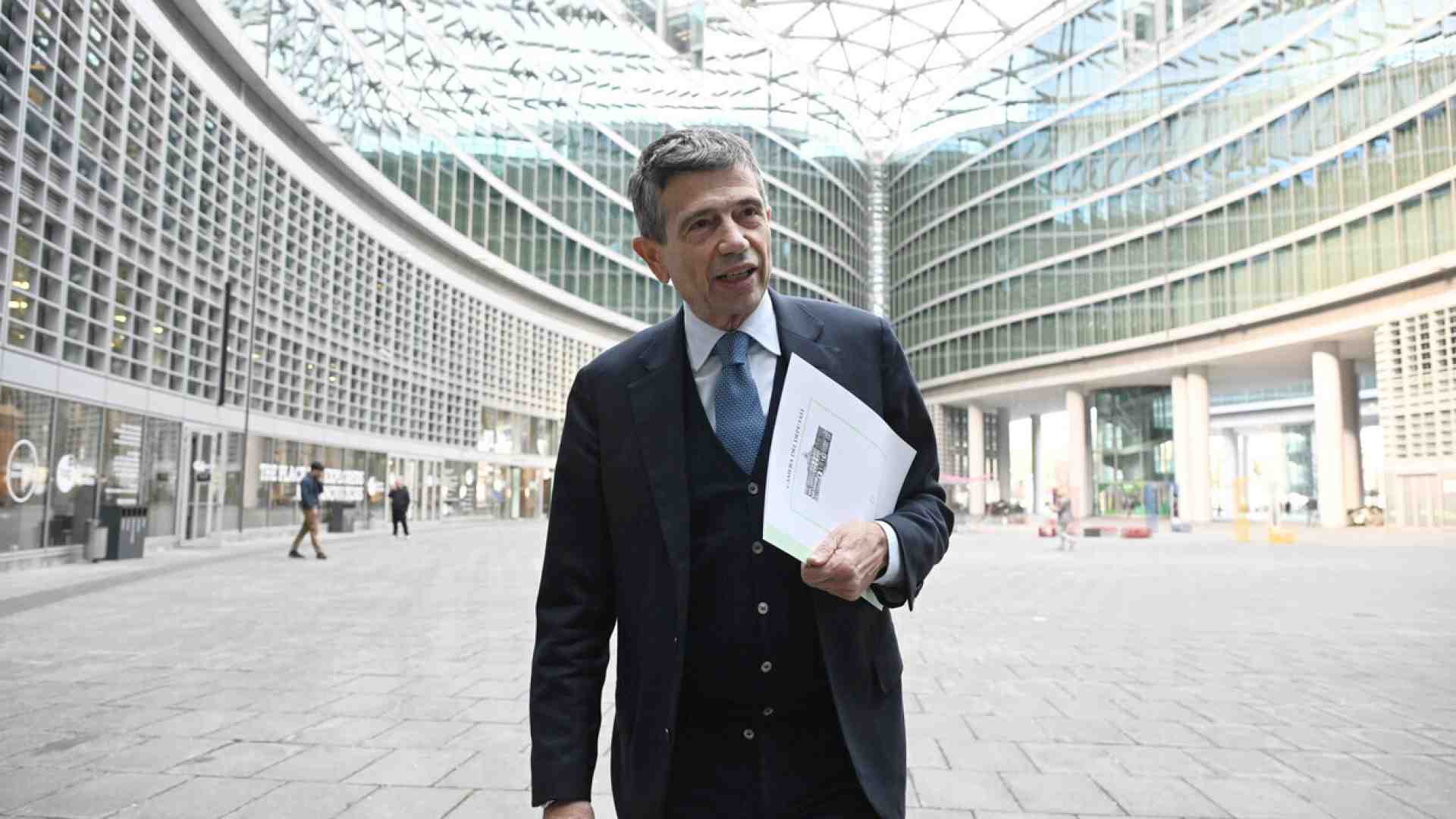 Immagine di Lupi: “L’inchiesta? Io garantista. Non demonizzare gli investitori”