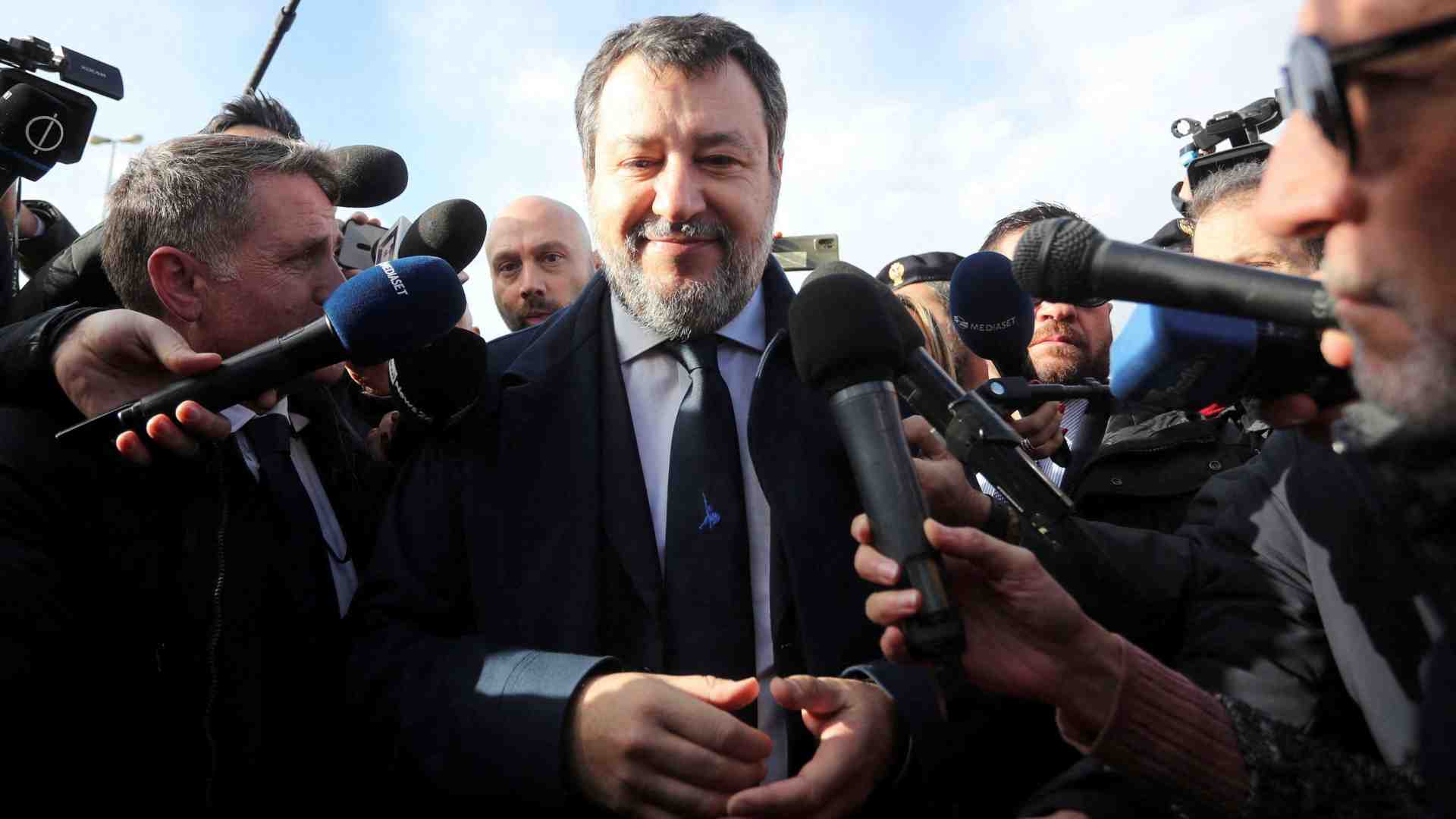 Immagine di Open arms, parte seconda: il ricorso della procura contro Salvini e le accuse