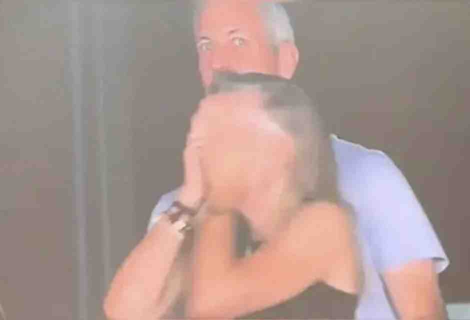 L’imperdibile dibattito sullo scandalo dell’estate: le corna al concerto dei Coldplay