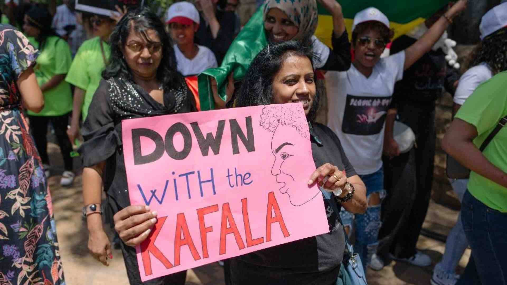 Immagine di I padroni, le schiave: viaggio nell'inferno della “kafala”