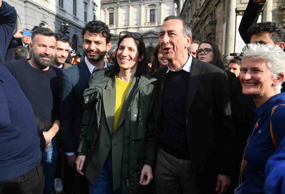 Silenzio e imbarazzi. Il forzato sostegno del Pd di Schlein a Sala
