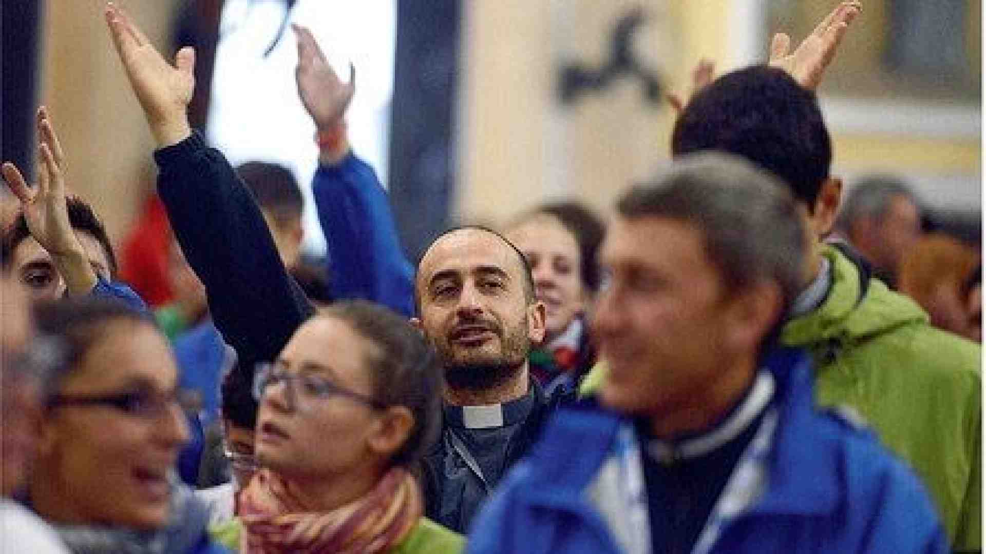 Immagine di Don Cravero: «L’antidoto al clericalismo? Una comunità che cura i propri preti»