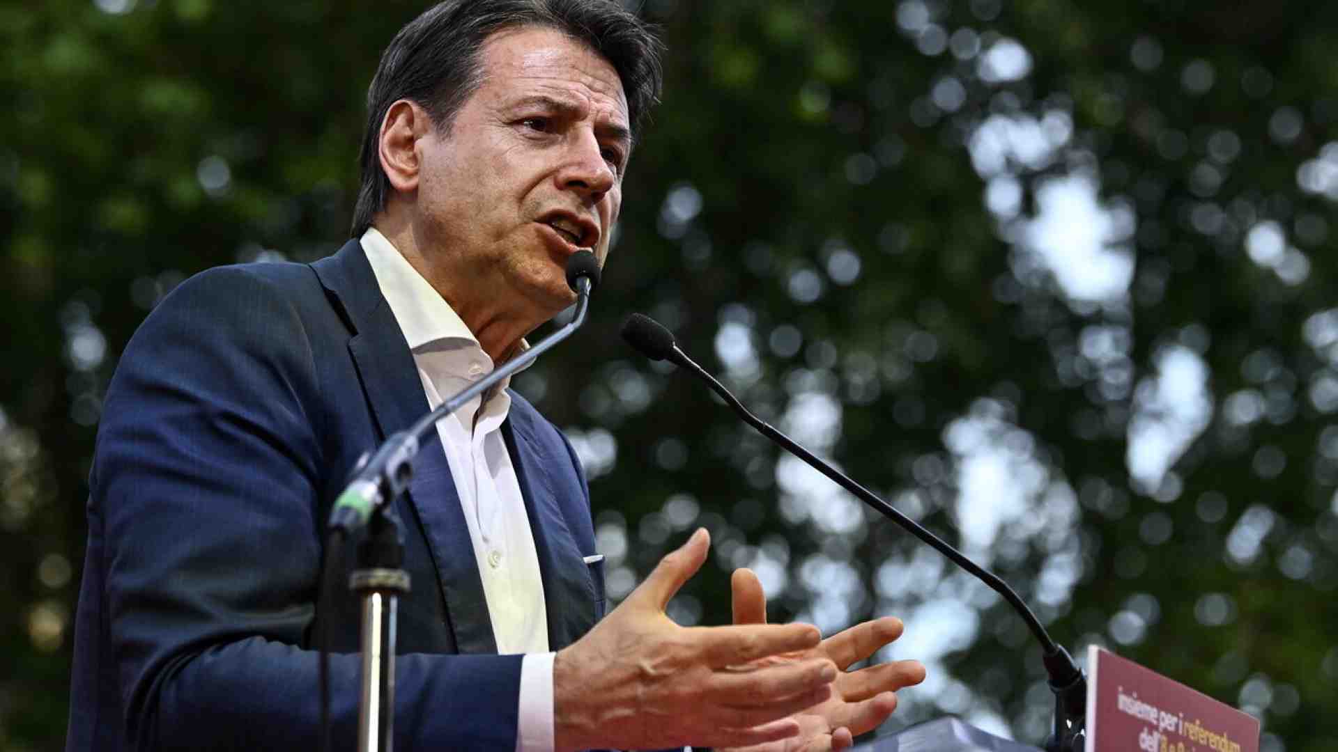 Immagine di A due settimane dalle liste, Conte pretende le carte su Ricci. Il Pd gliele manda e aspetta il responso