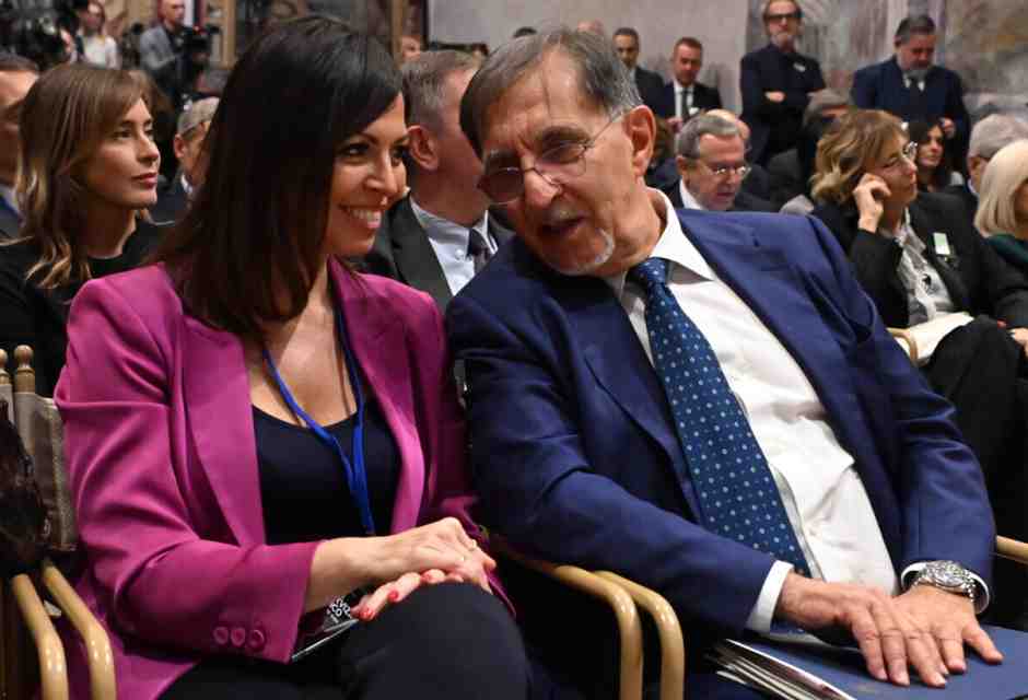 Sulla riforma Rai i 5 stelle votano con la maggioranza. I dubbi del Pd