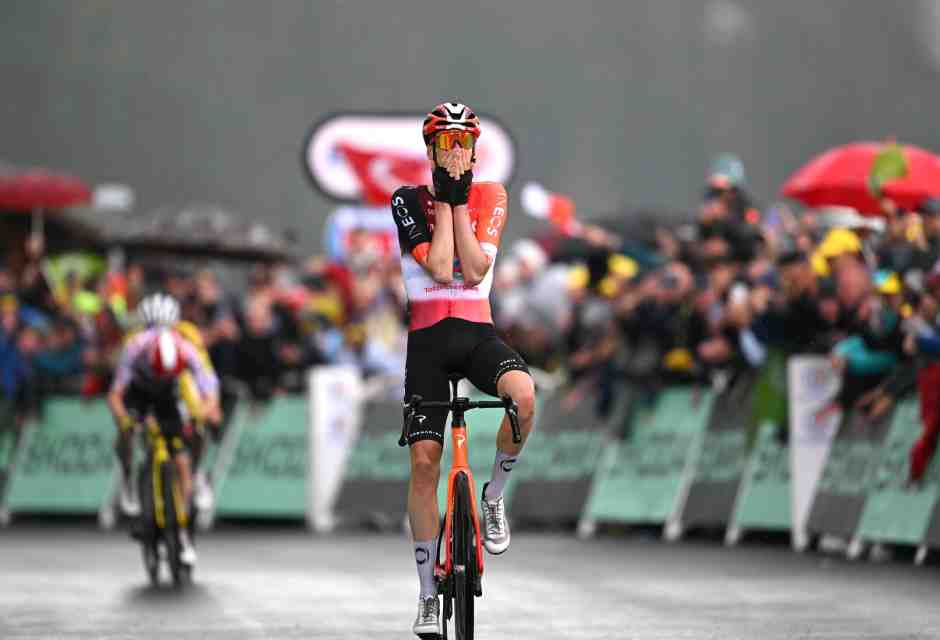 La vittoria di Thyman Arensman a La Plagne al termine della diciannovesima tappa del Tour de France 2025 (foto Getty Images)