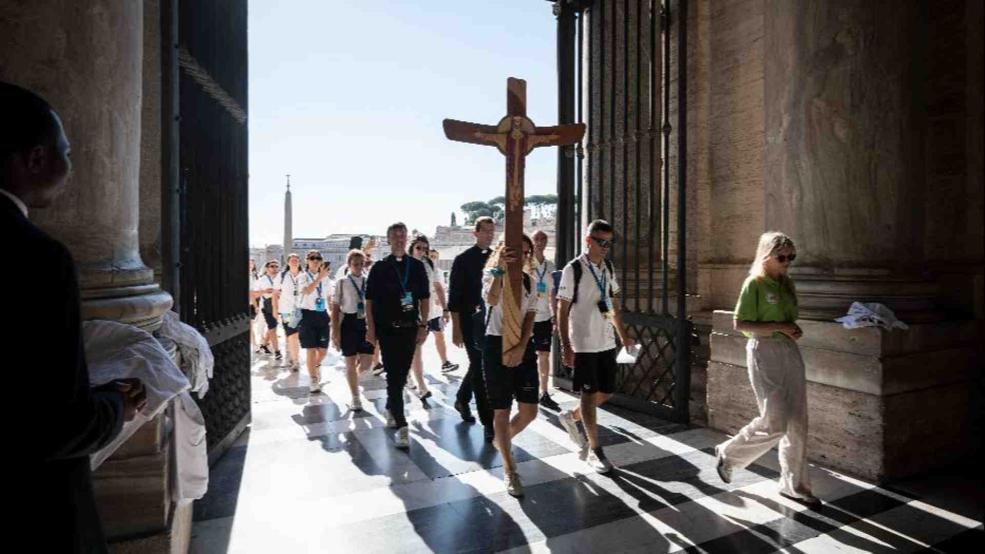 Immagine di I volontari italiani hanno aperto il Giubileo dei giovani