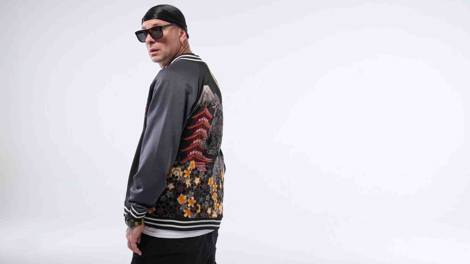 Immagine di Clementino: "Alla riscoperta del mio rap, guidato da Verne, Hillman e Bukowski"