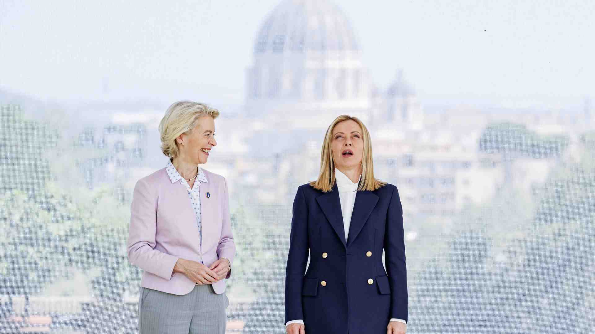 Immagine di Dazi, Meloni a von der Leyen: "Dalla Ue aiuti alle imprese senza toccare il Pnrr". E cerca l'asse con Merz