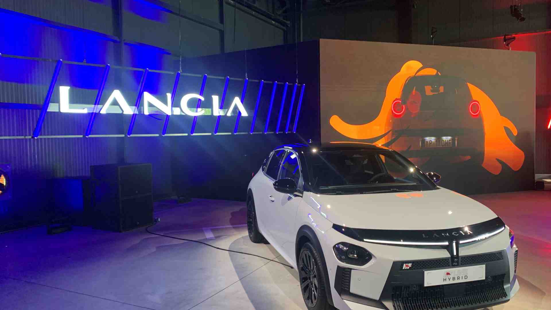 Immagine di Lancia Ypsilon: arrivano la HF Line ibrida e la HF elettrica