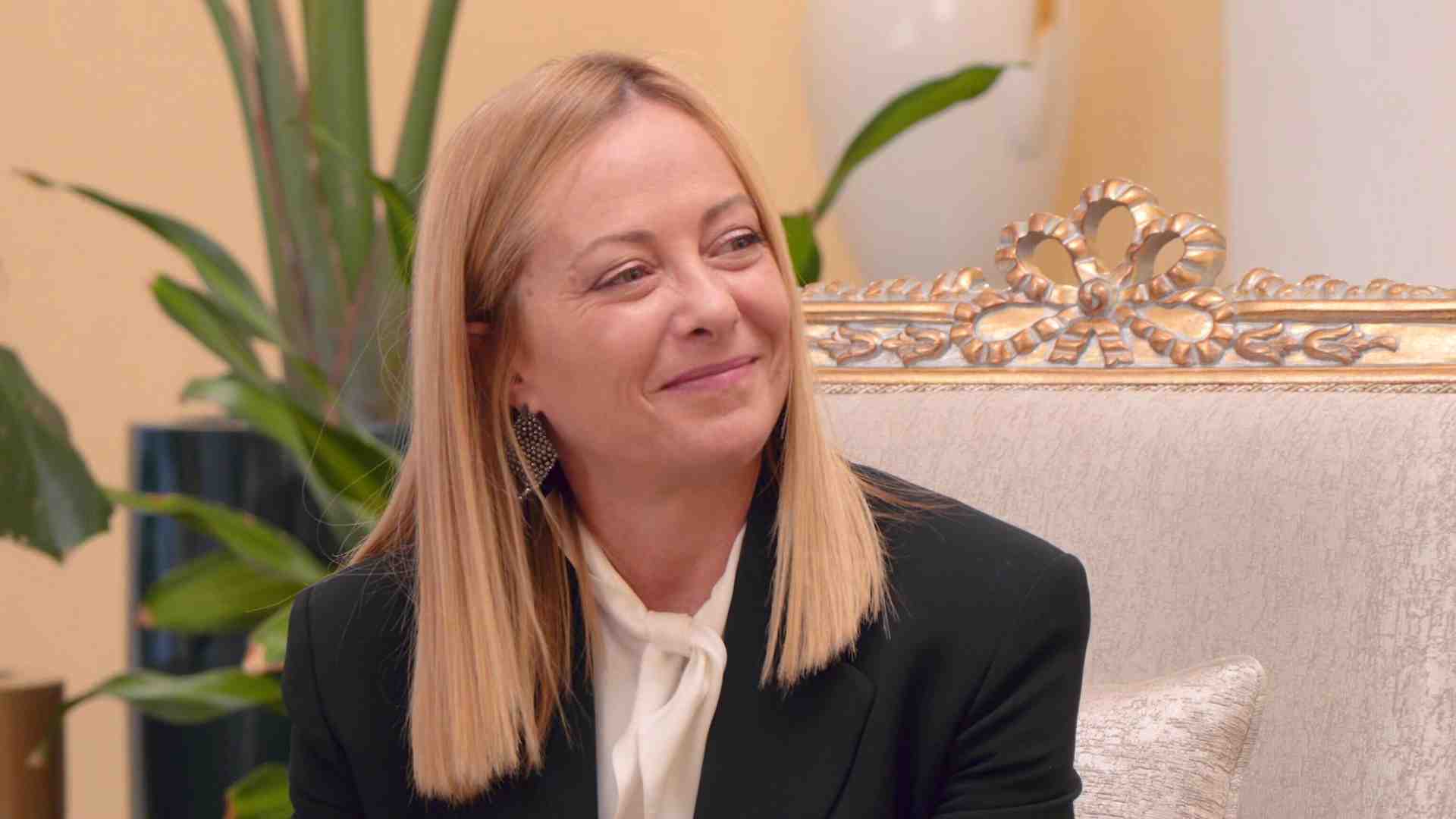 Immagine di Meloni punta a un nuovo fondo Ue per le imprese colpite da dazi. "Ma l'intesa con Trump non salti"