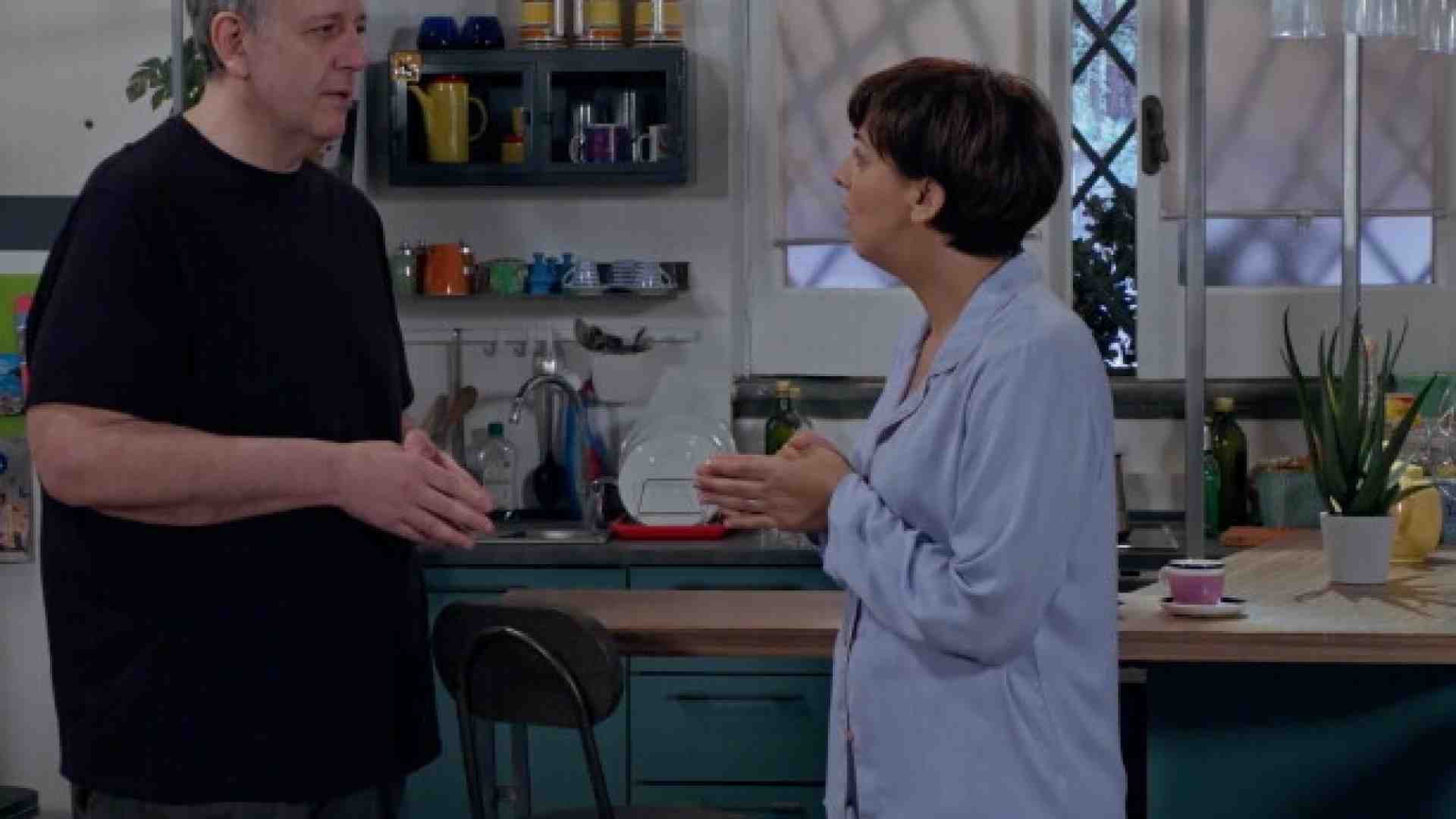Immagine di Un posto al sole fa sorgere il dubbio: ma sono tutte così le famiglie napoletane?