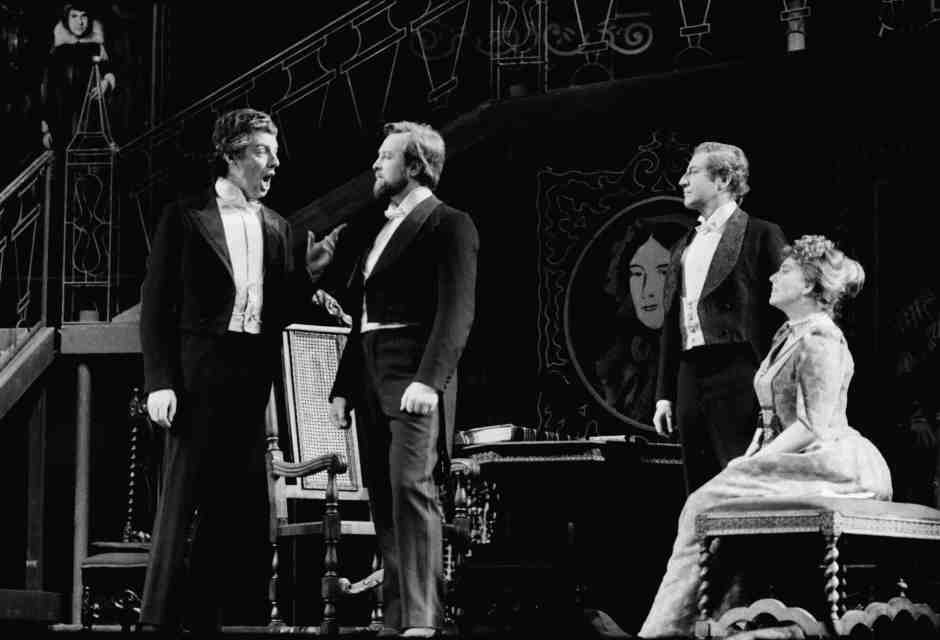 Una prova per la prima teatrale dell'opera alla Royal Opera Hous, Londra, 1973 (foto Getty)