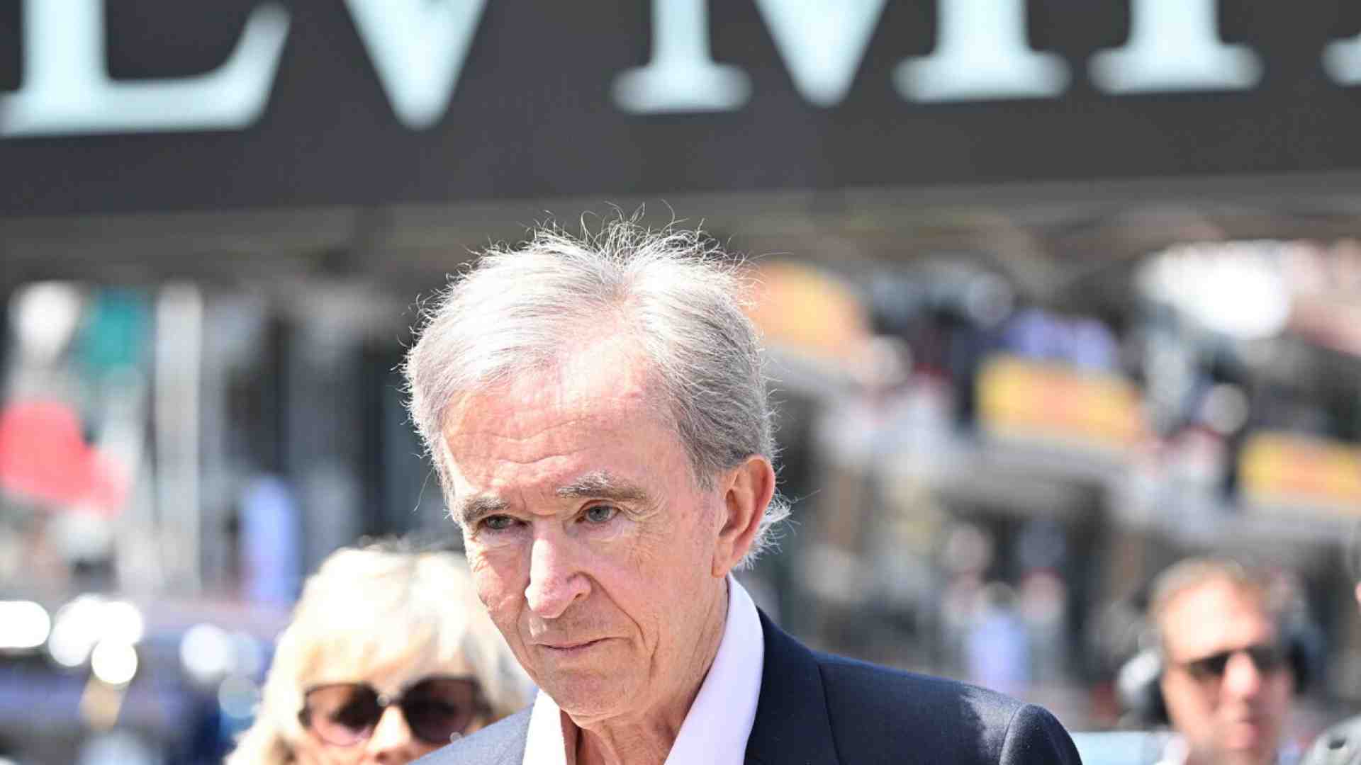 Immagine di Bernard Arnault difende l’intesa sui dazi