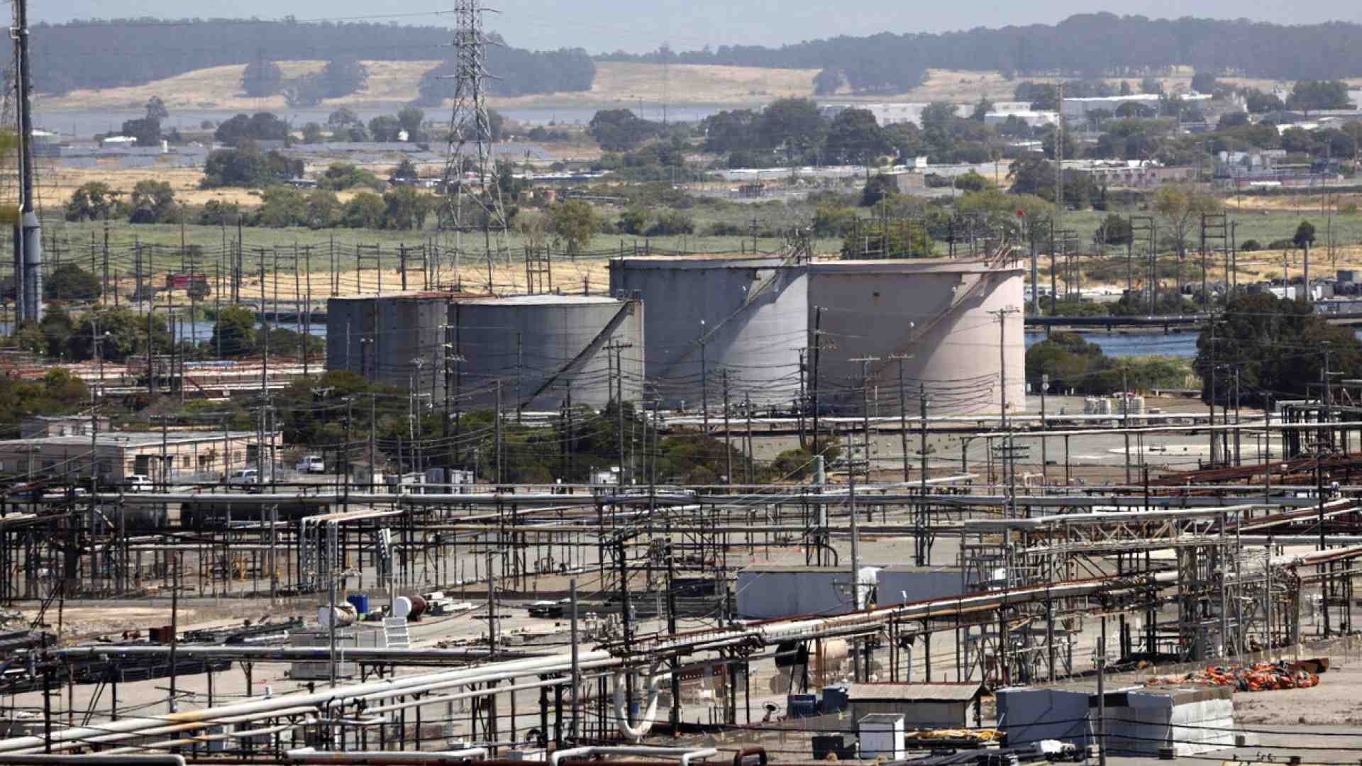 Immagine di L’Ue non può importare 750 miliardi di dollari di energia dagli Usa
